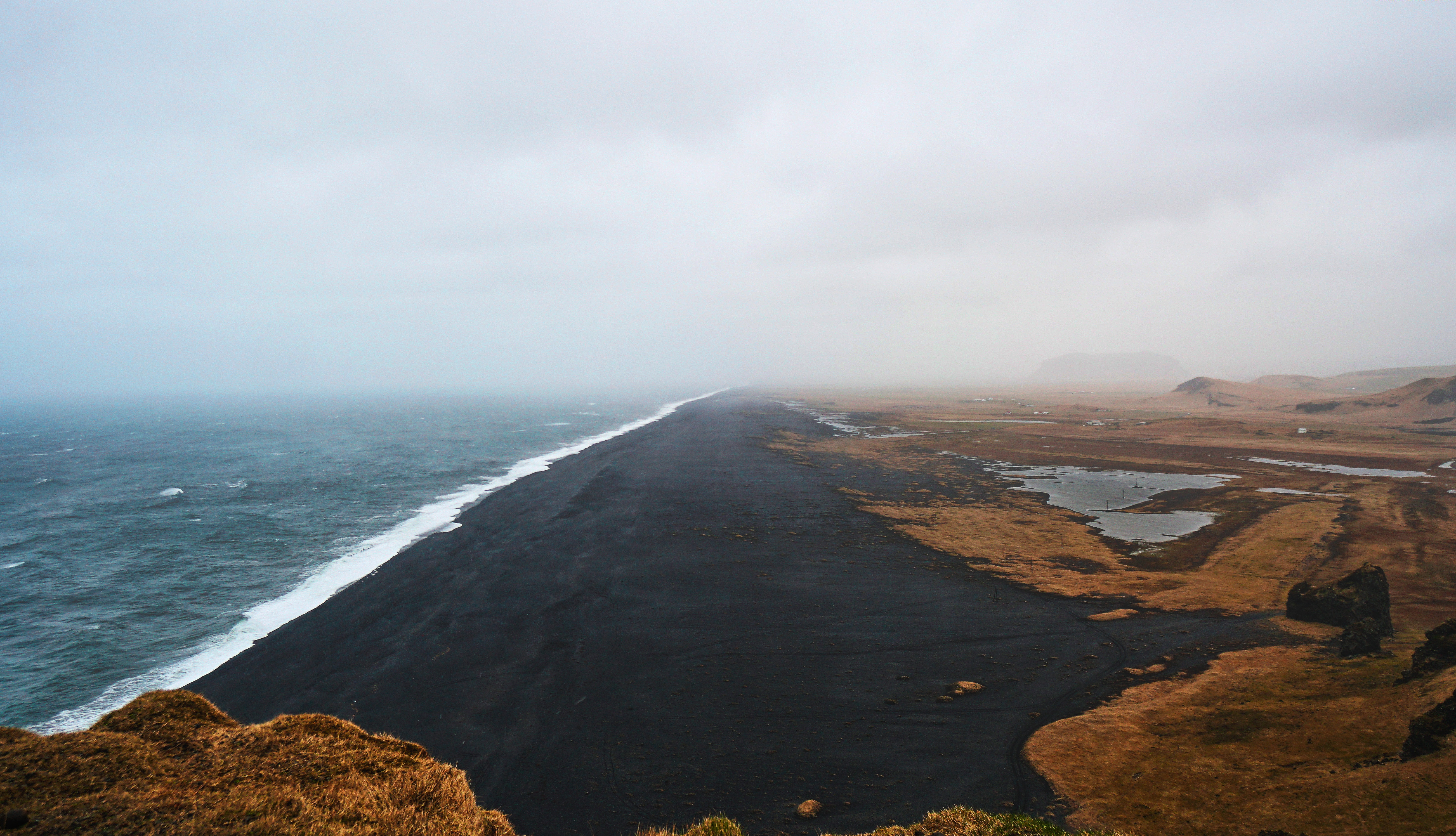 Black sand beach and coastline in Iceland HD Wallpaper