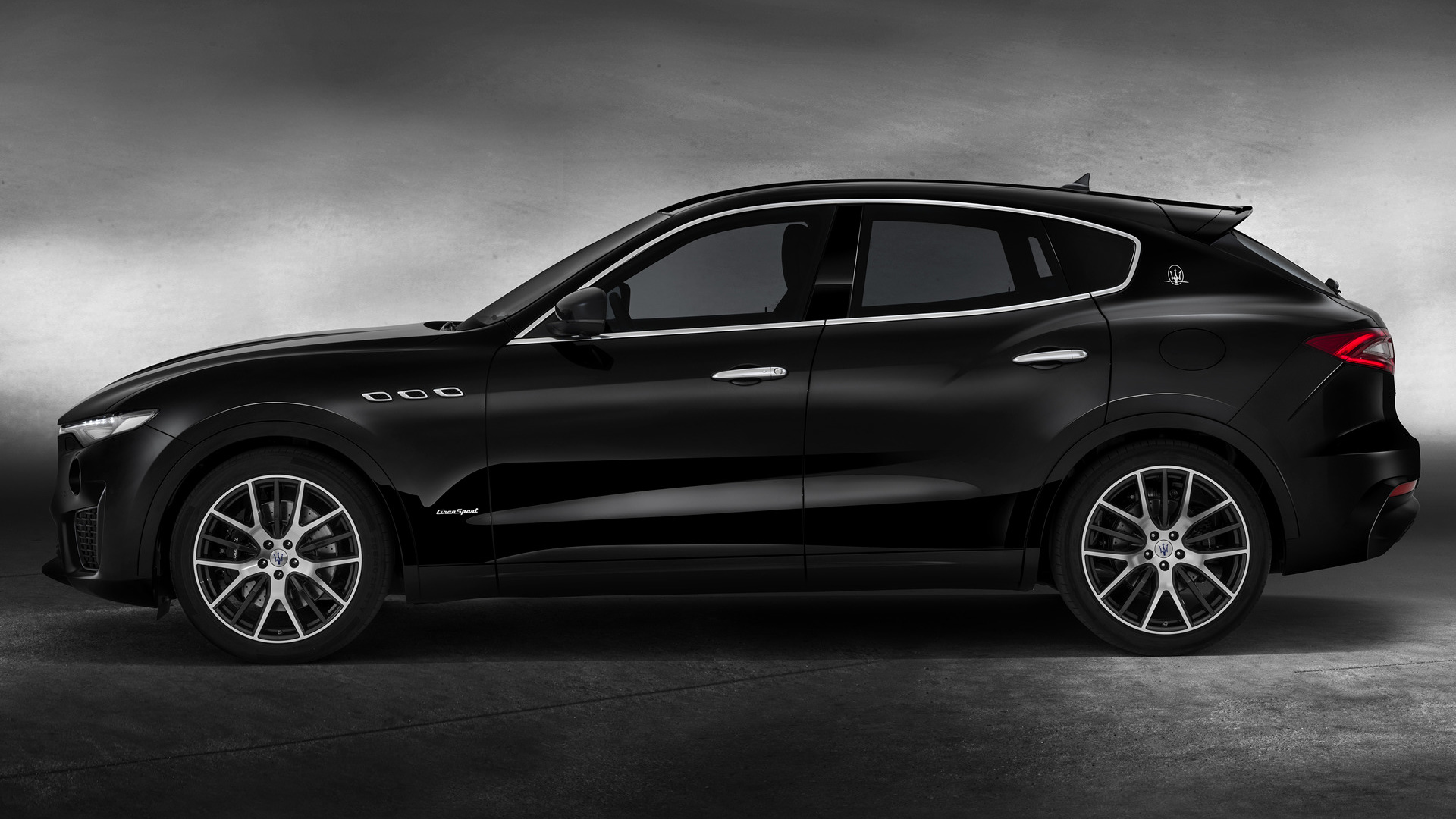 Black Maserati Levante GranSport SUV HD Wallpaper
