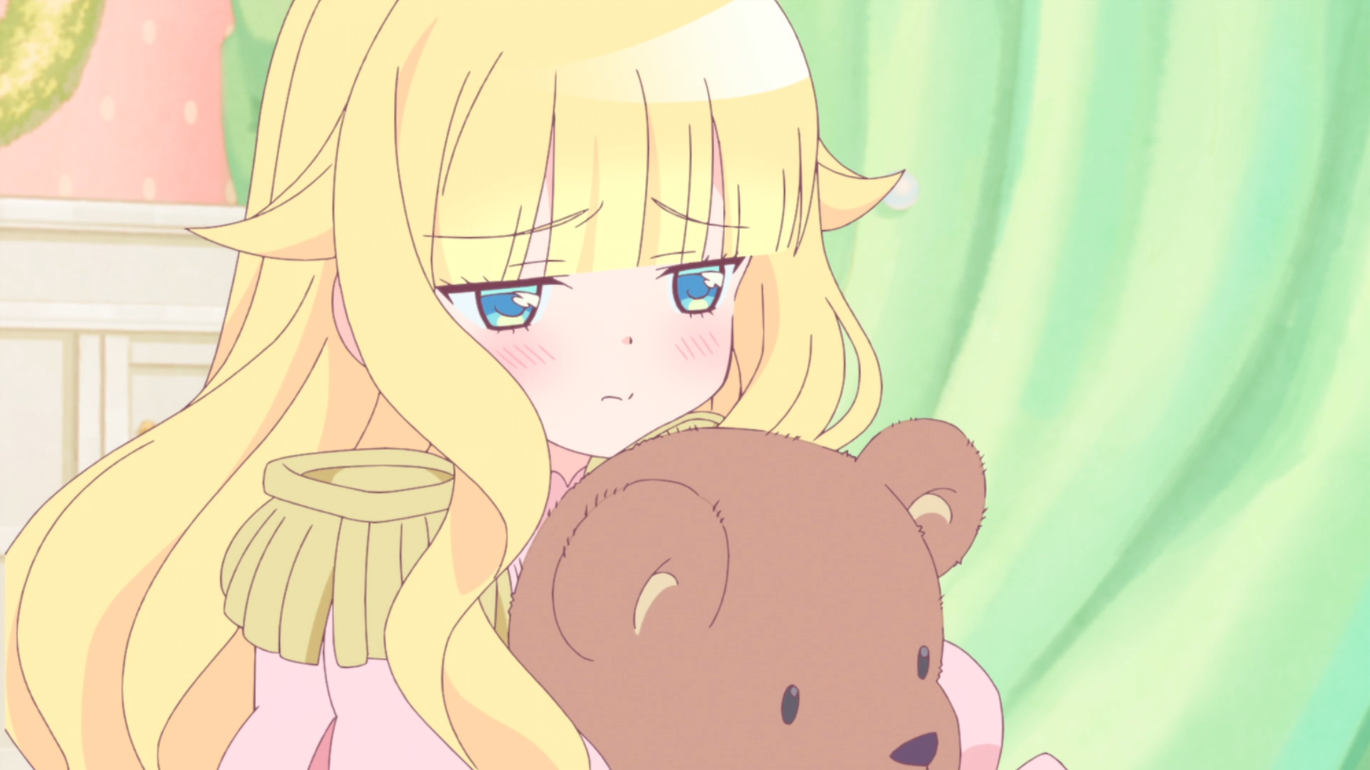A young girl holding a teddy bear HD Wallpaper