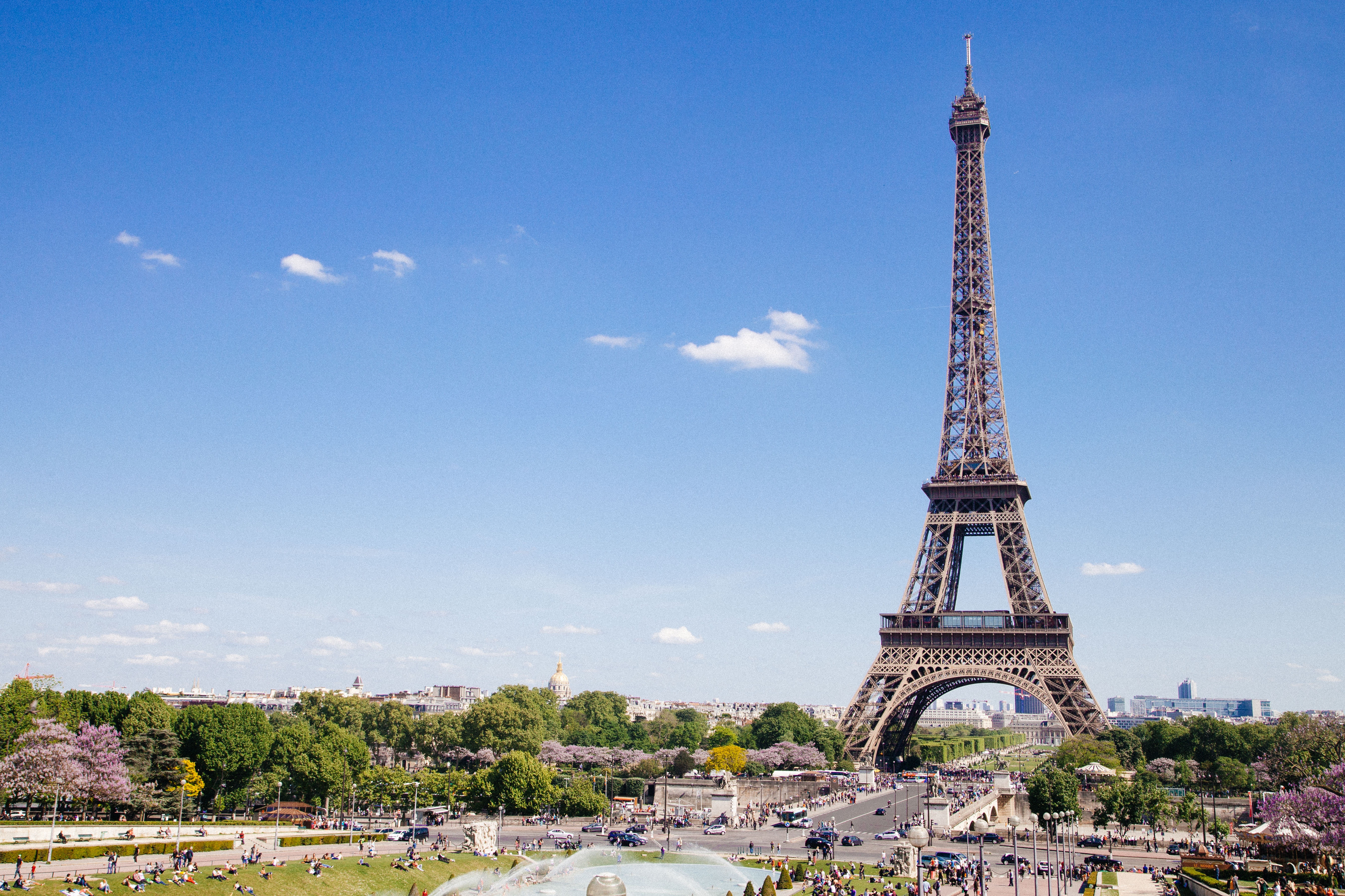 Eiffel Tower in Paris, France HD Wallpaper