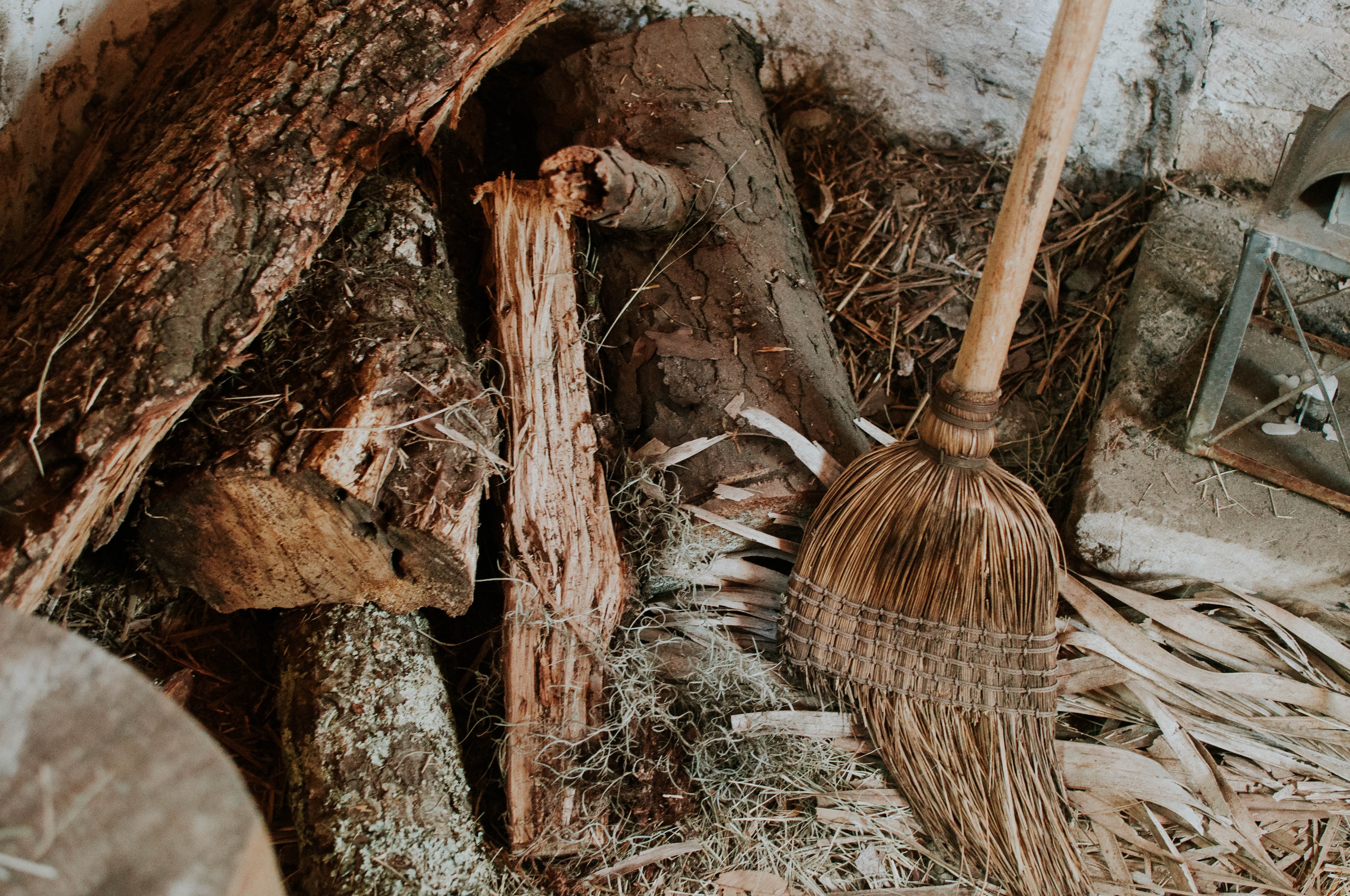 Woodpile and broom at Wormsloe, Savannah, Georgia HD Wallpaper