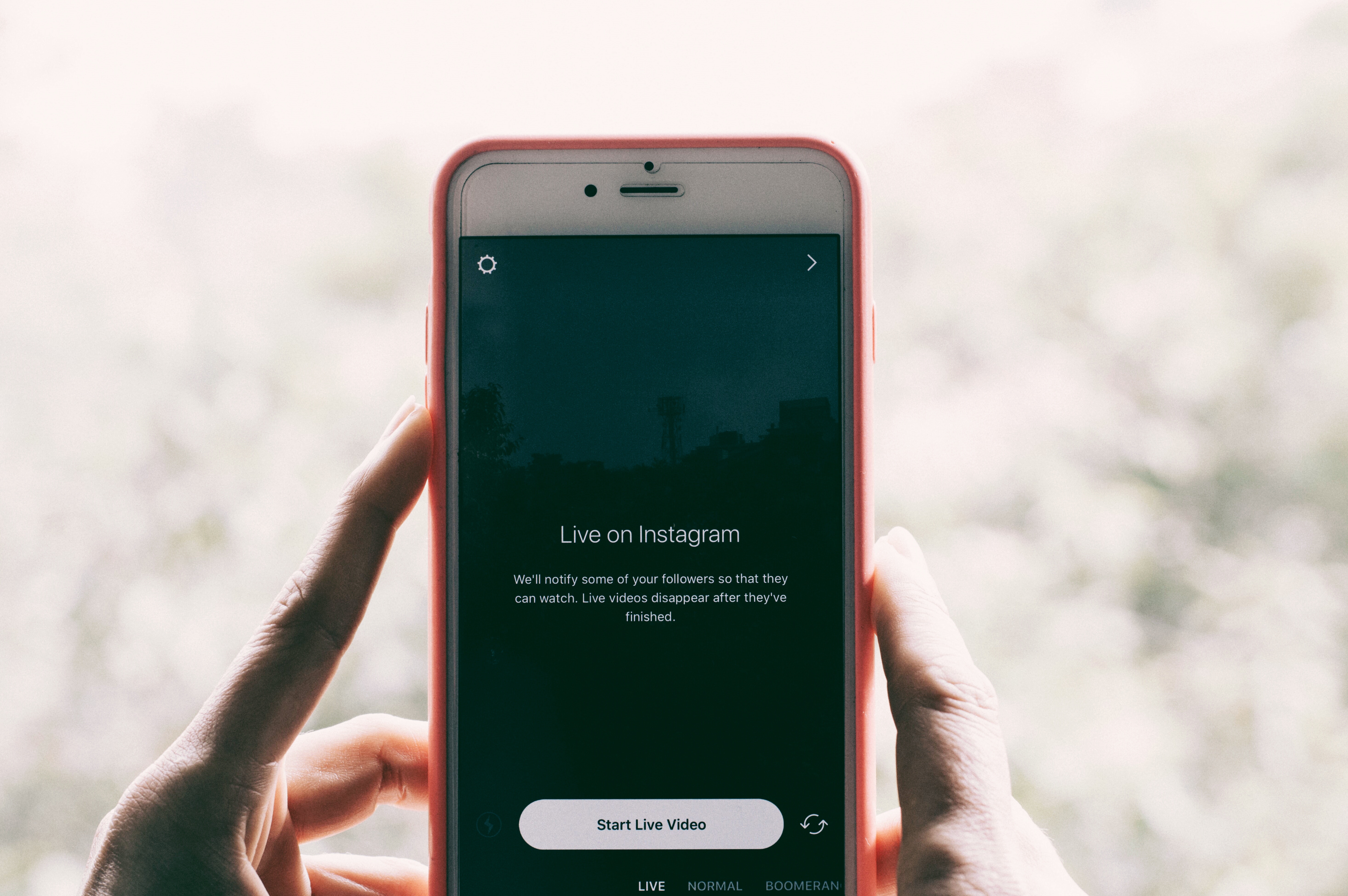Instagram Live Video screen on a smartphone HD Wallpaper