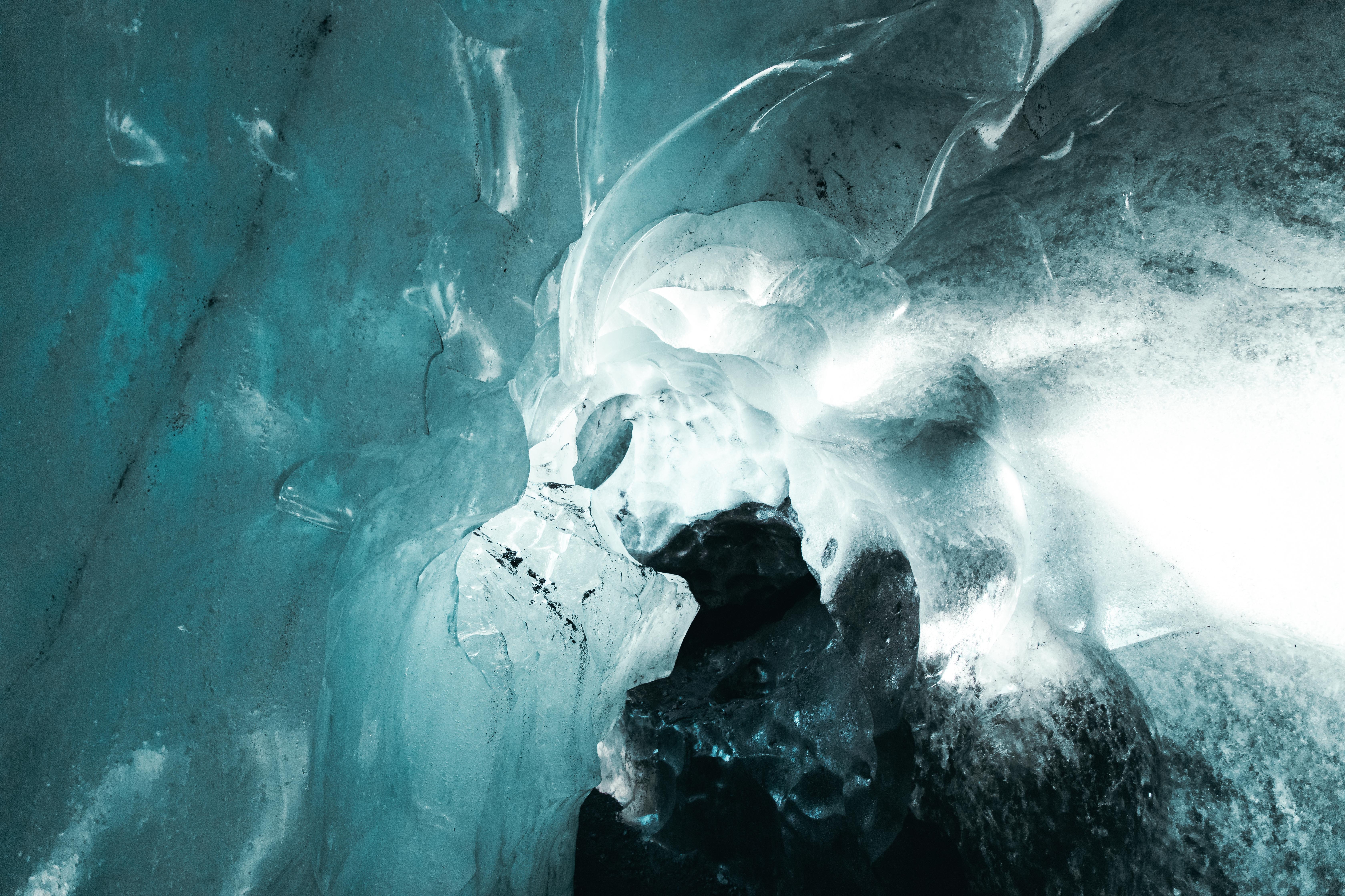 Inside a blue and white ice cave in Iceland HD Wallpaper