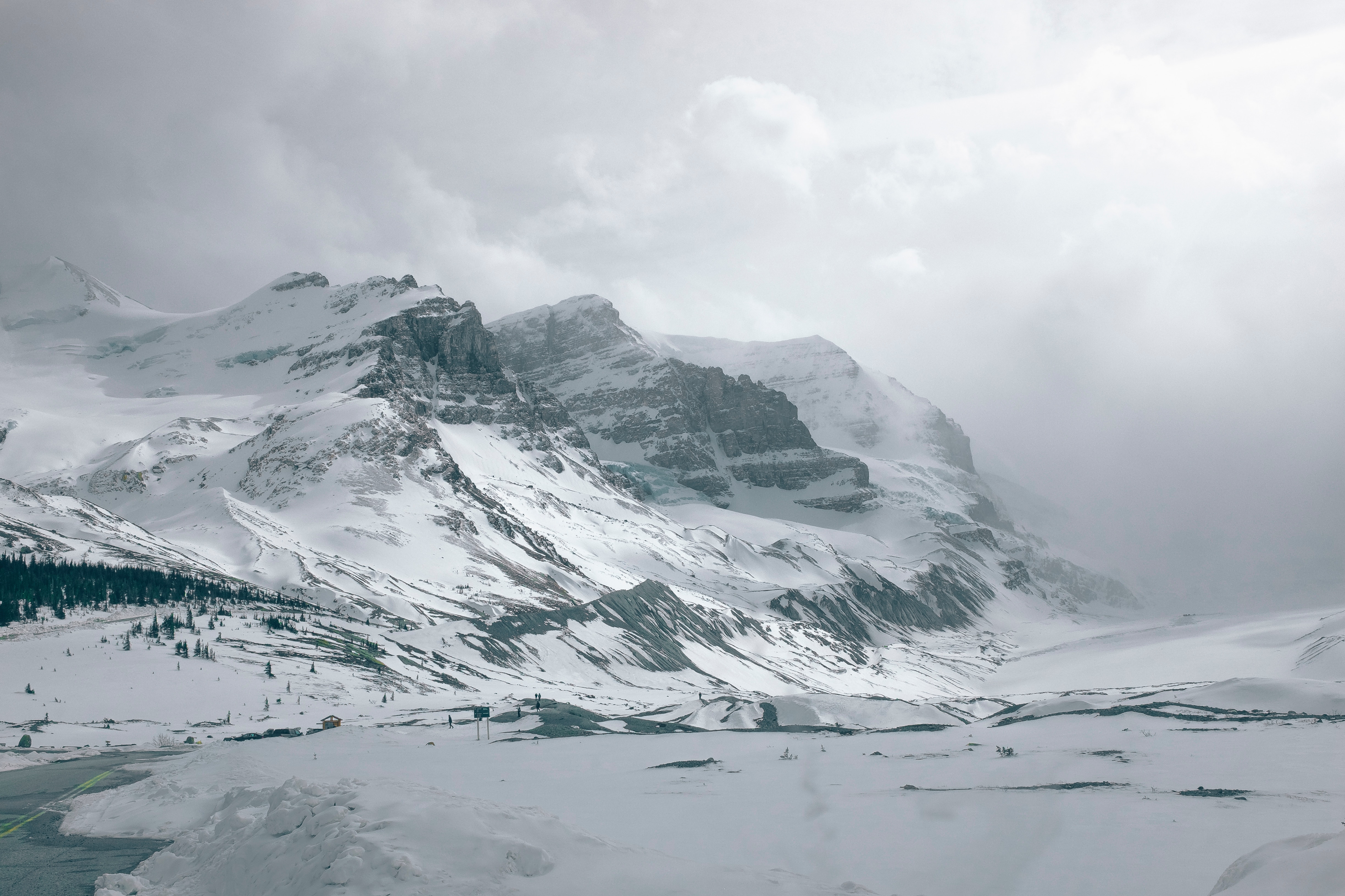 Snowy Mountains and Glacier in Canada HD Wallpaper
