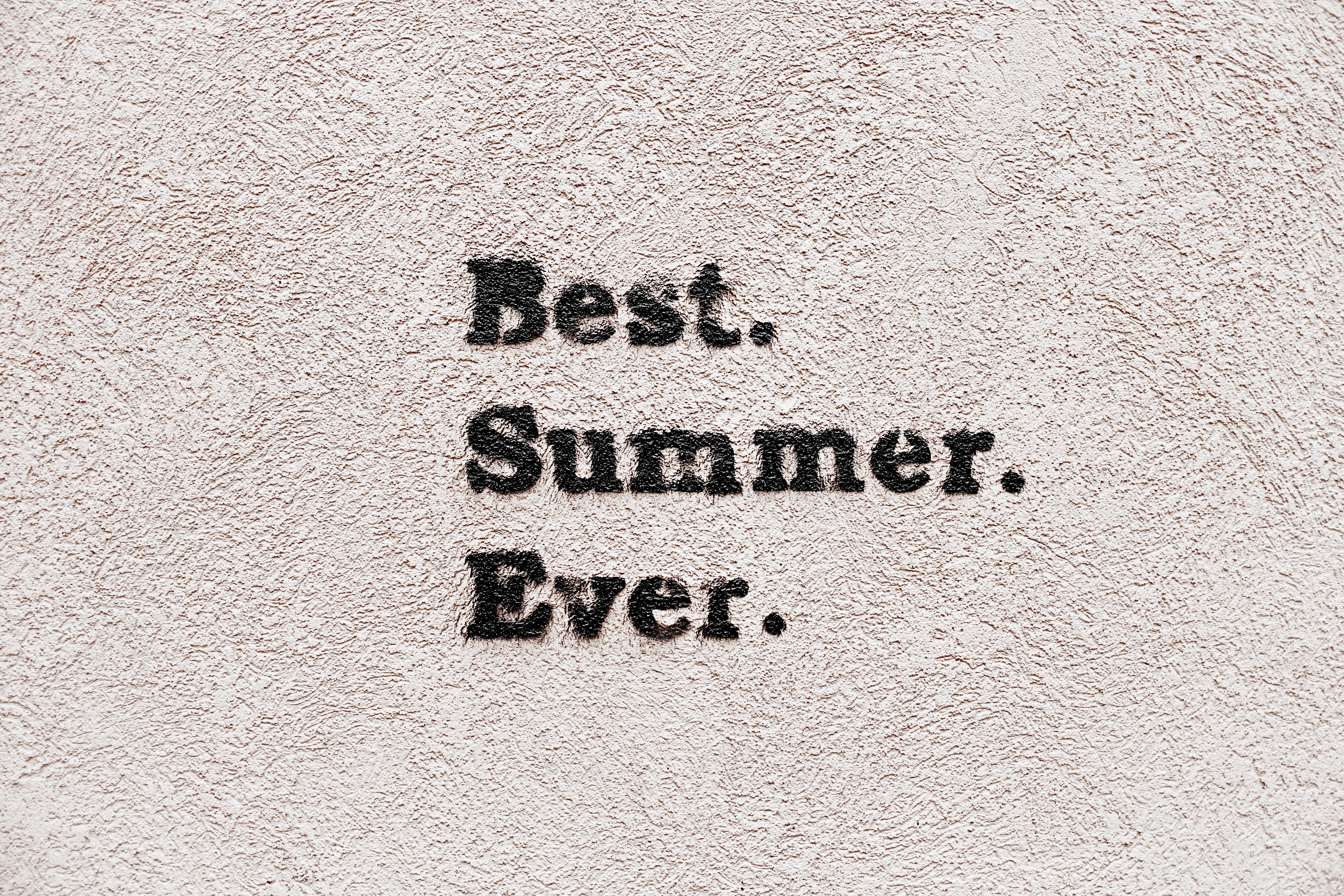 Best Summer Ever text on textured wall HD Wallpaper
