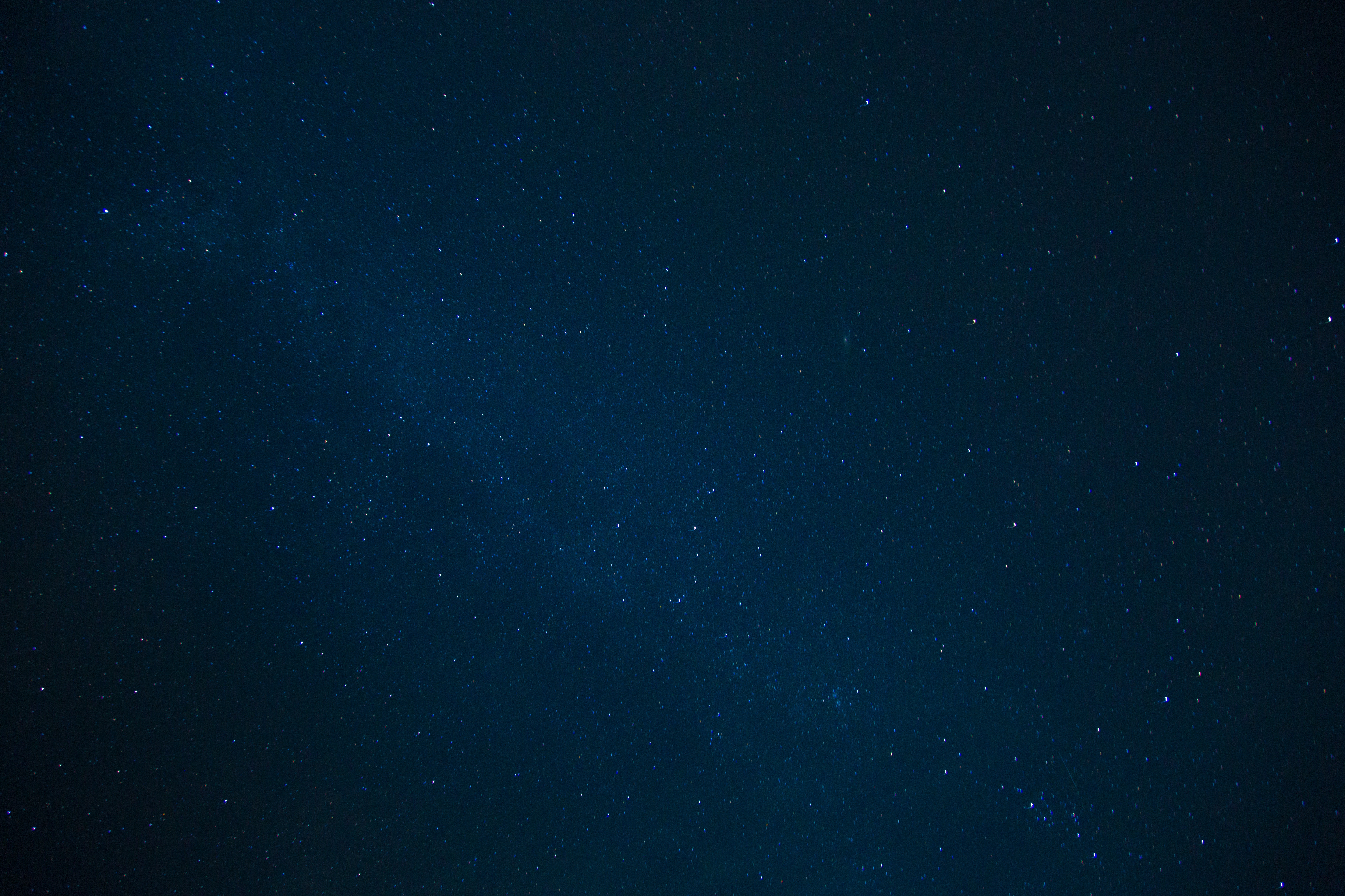 Starry night sky with the Milky Way HD Wallpaper