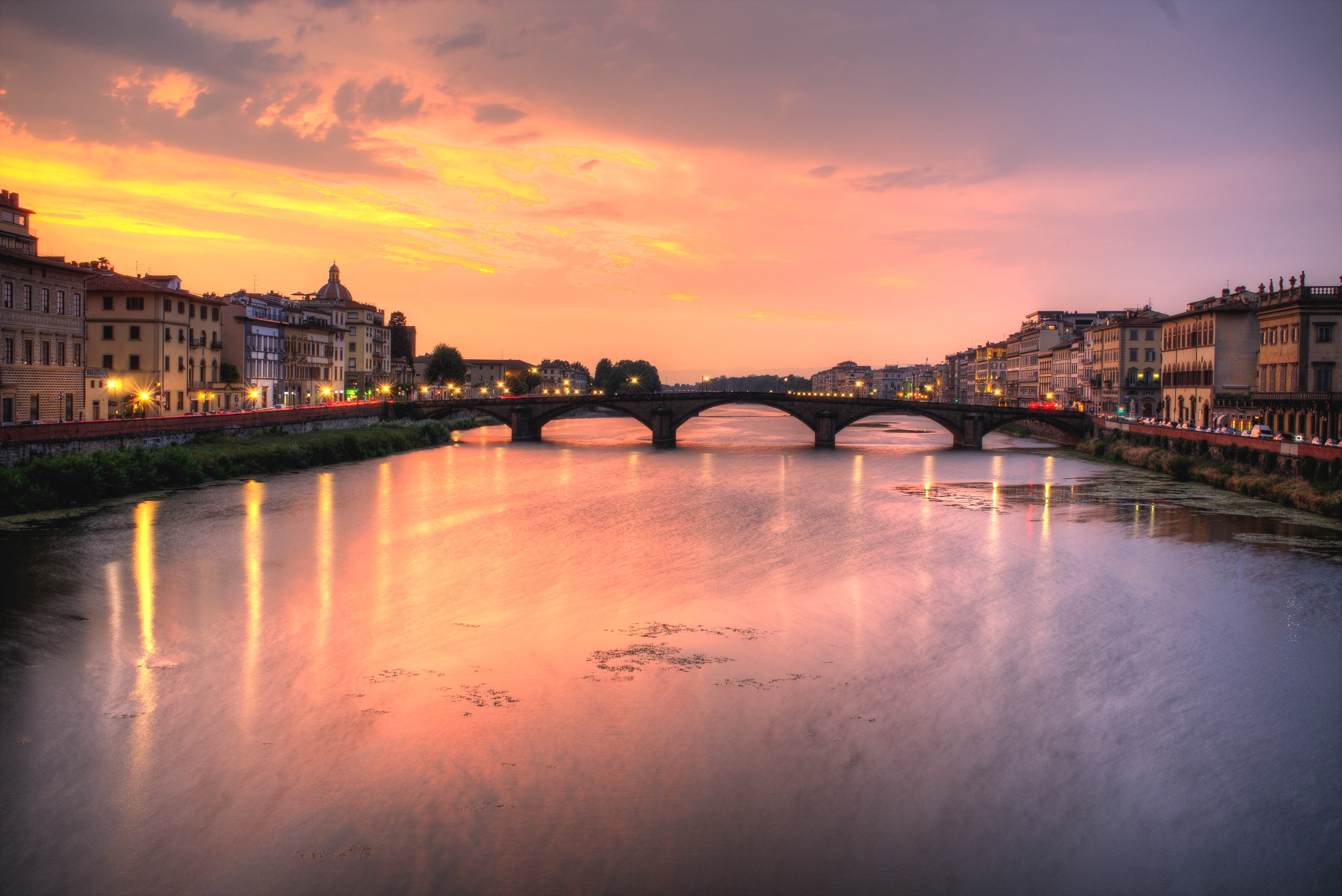 Florence bridge over Arno river at sunset HD Wallpaper