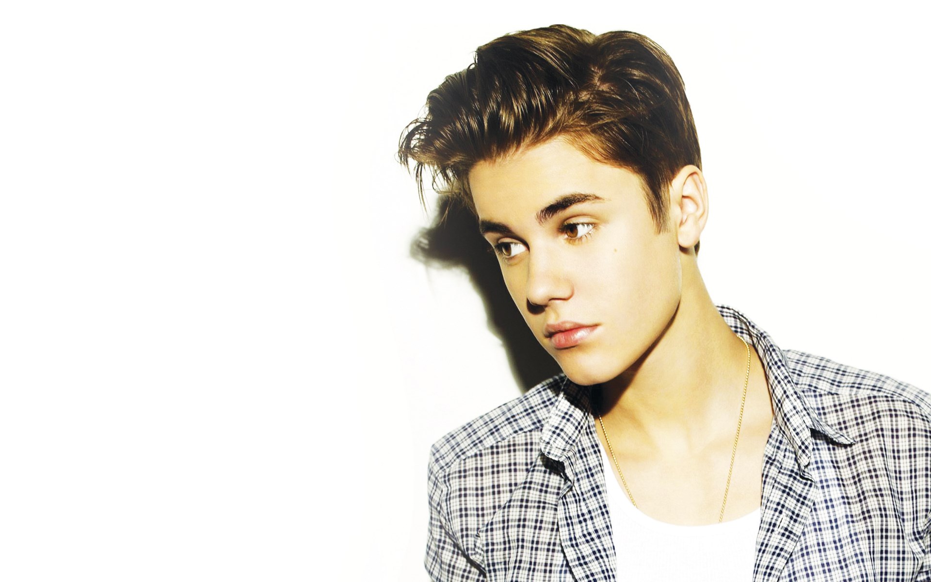 Justin Bieber in a plaid shirt HD Wallpaper
