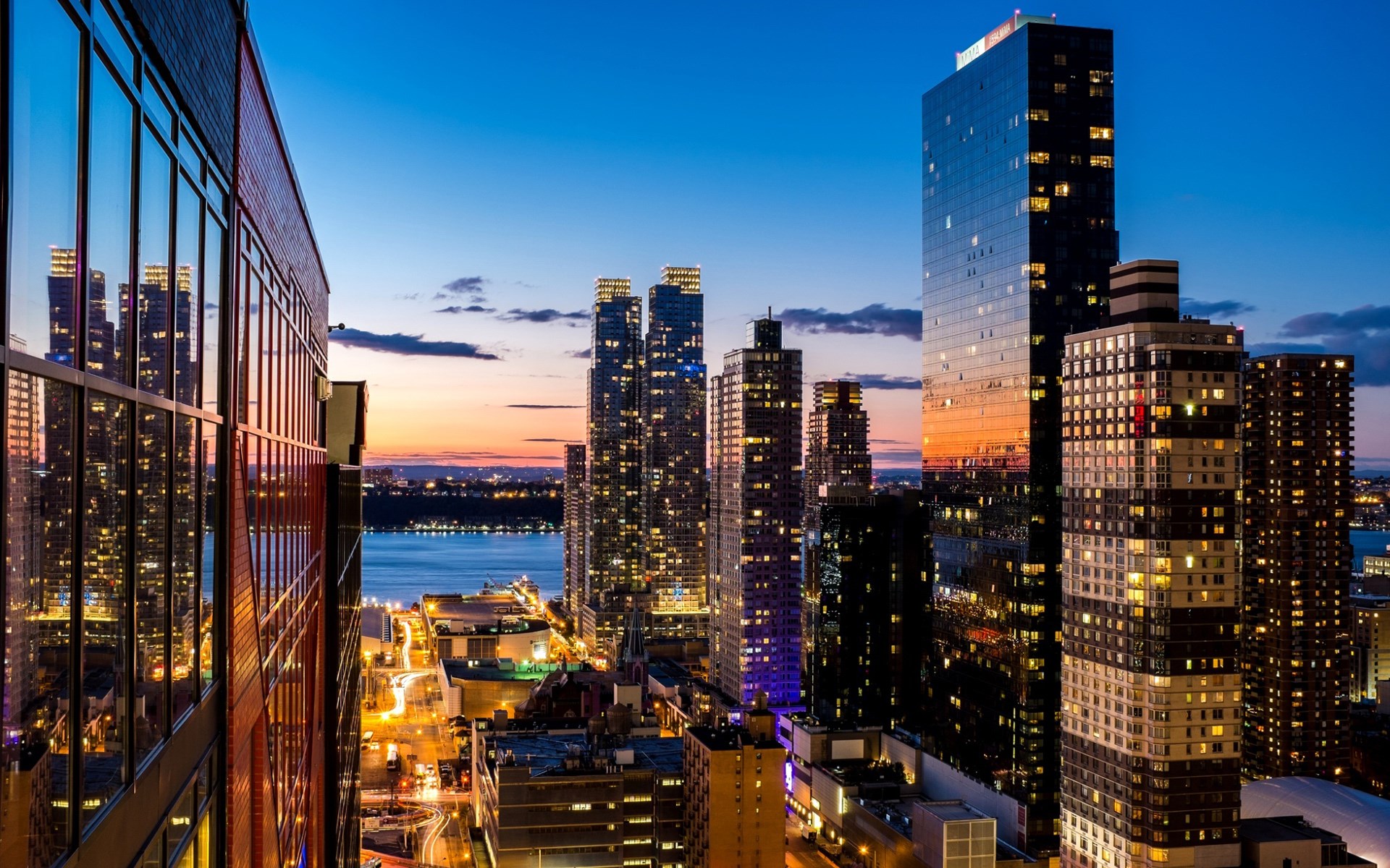New York City Skyline at Dusk HD Wallpaper