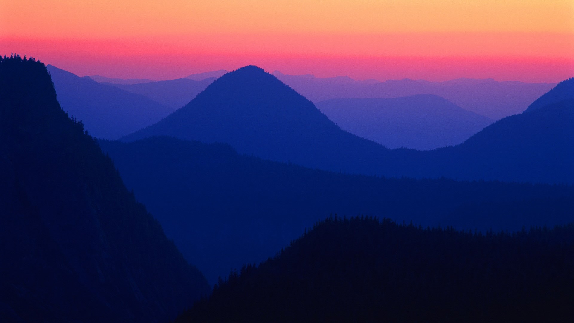 Mountain range at sunset HD Wallpaper
