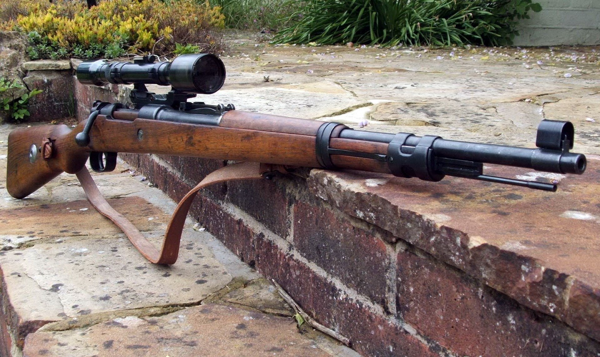 Mauser Karabiner 98k sniper rifle with scope HD Wallpaper