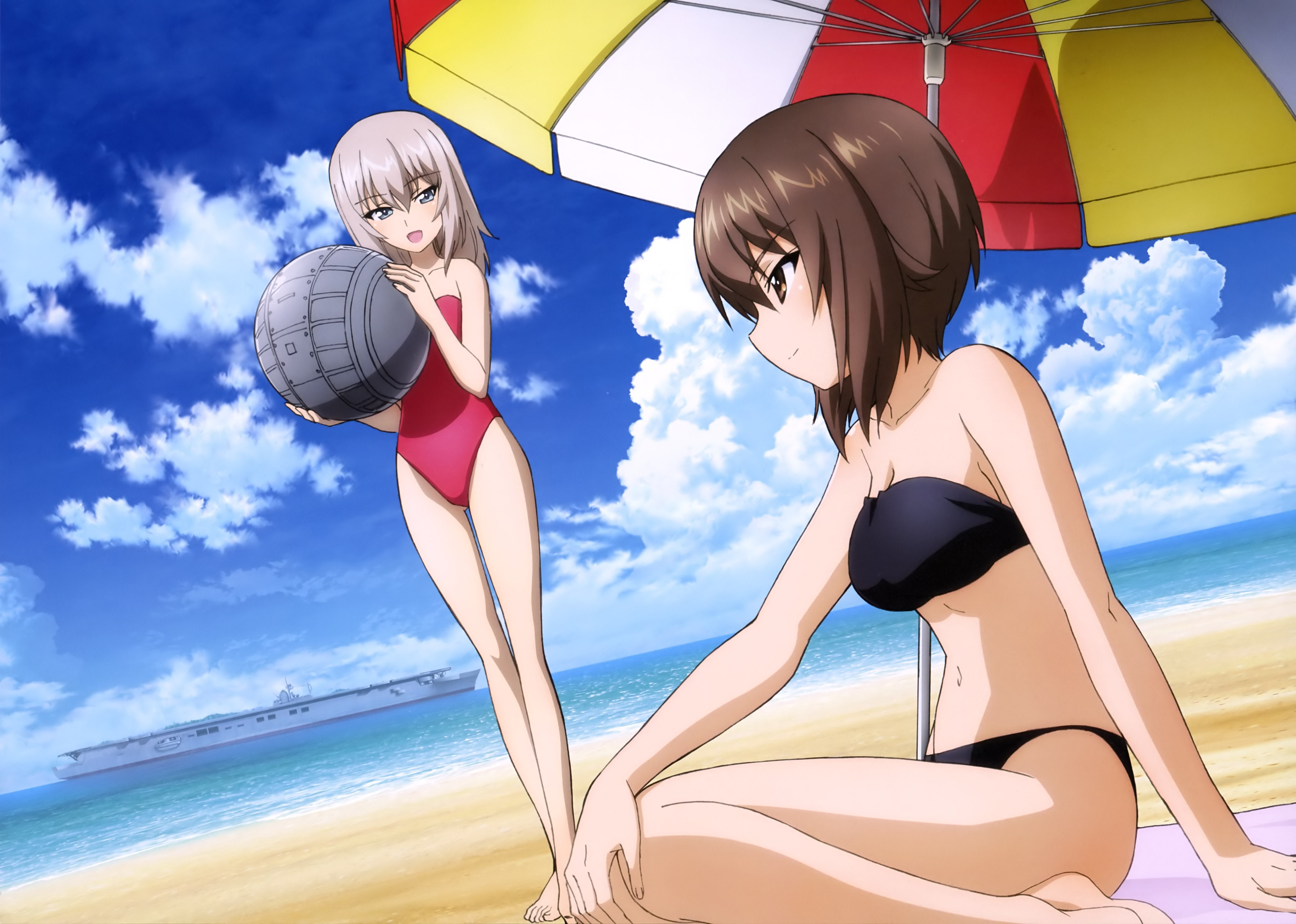 Erika Itsumi and Maho Nishizumi from Girls und Panzer on the beach HD Wallpaper