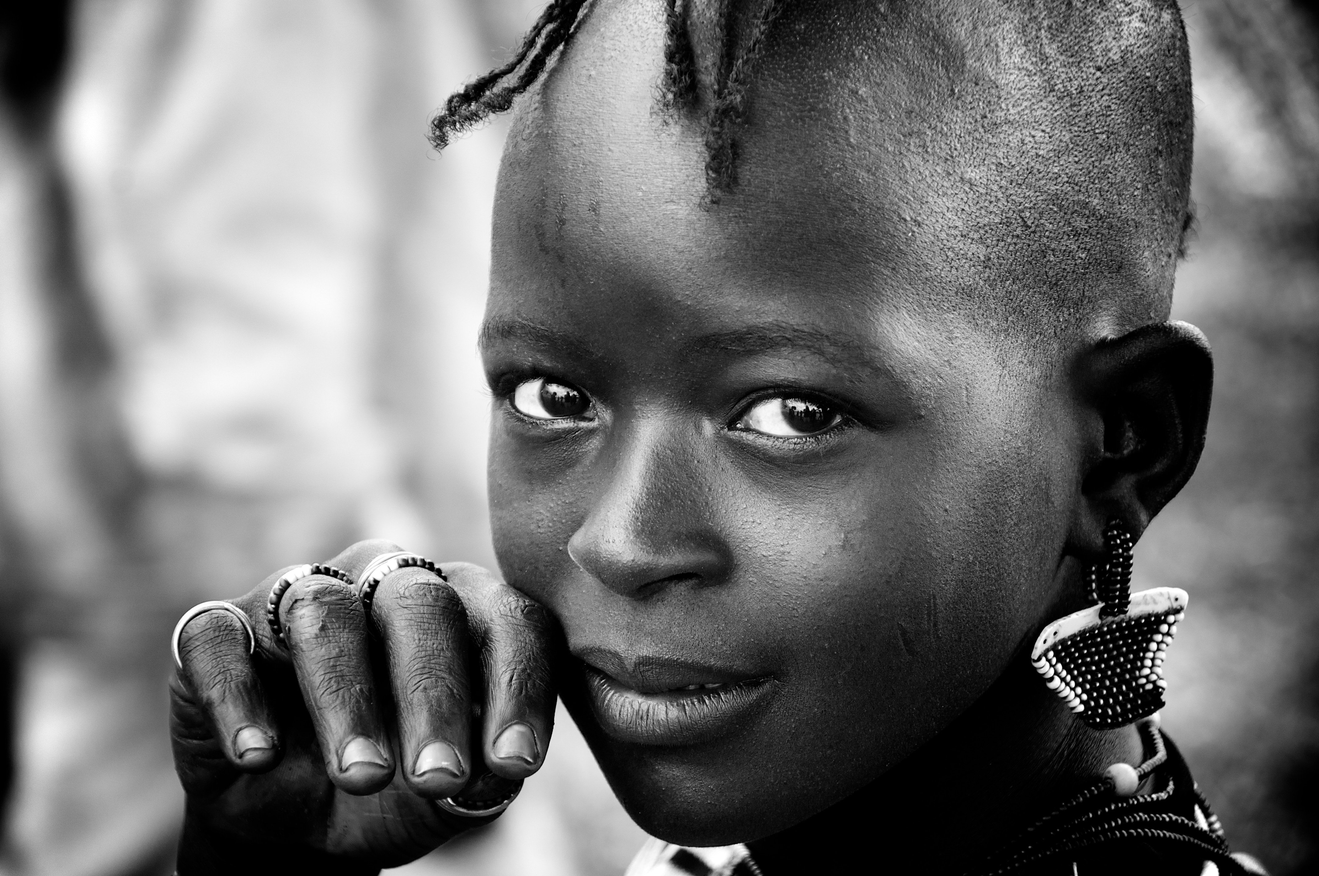 Hamar girl with rings and earring in Omo Valley HD Wallpaper