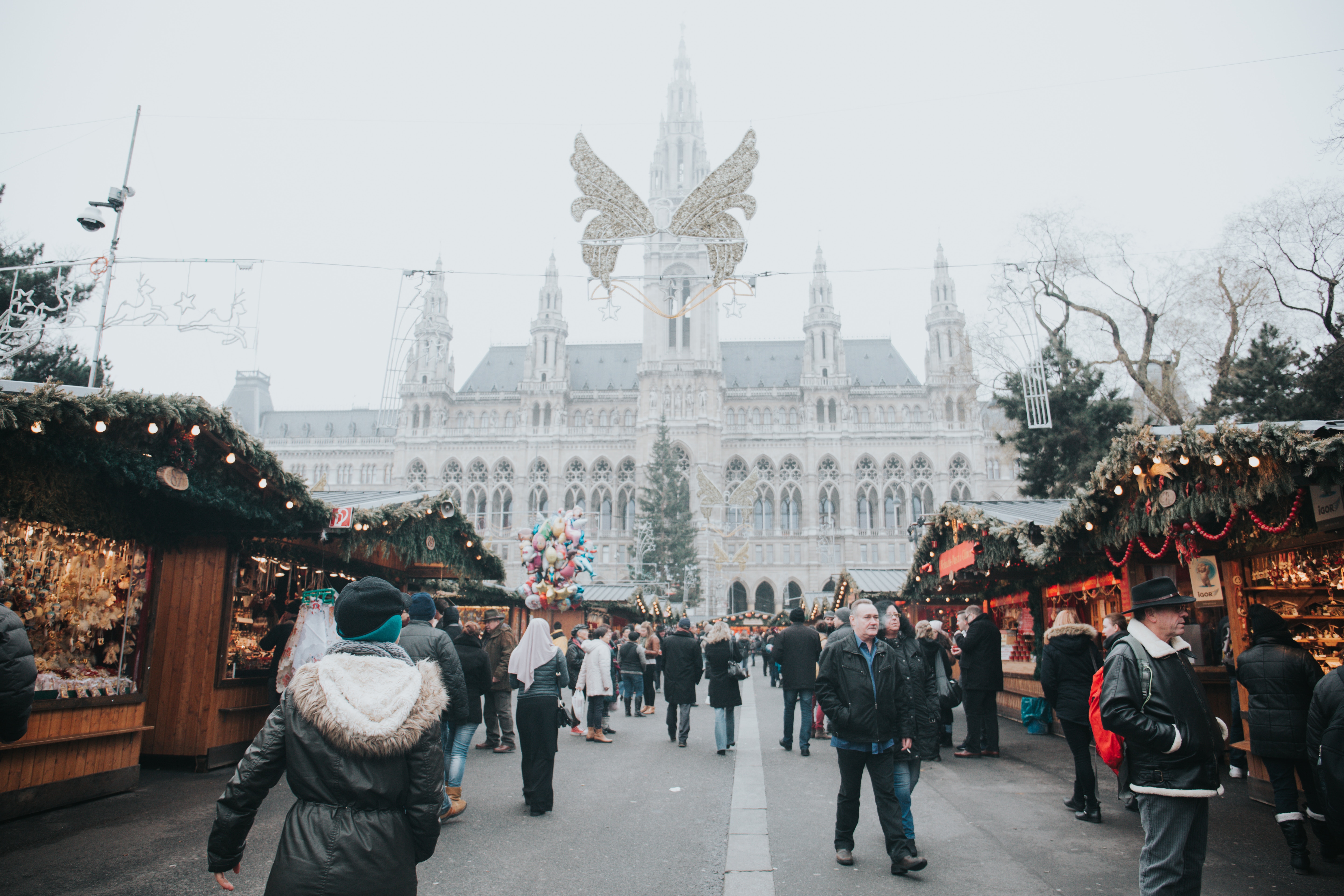 Festive Christmas Market at Vienna City Hall HD Wallpaper