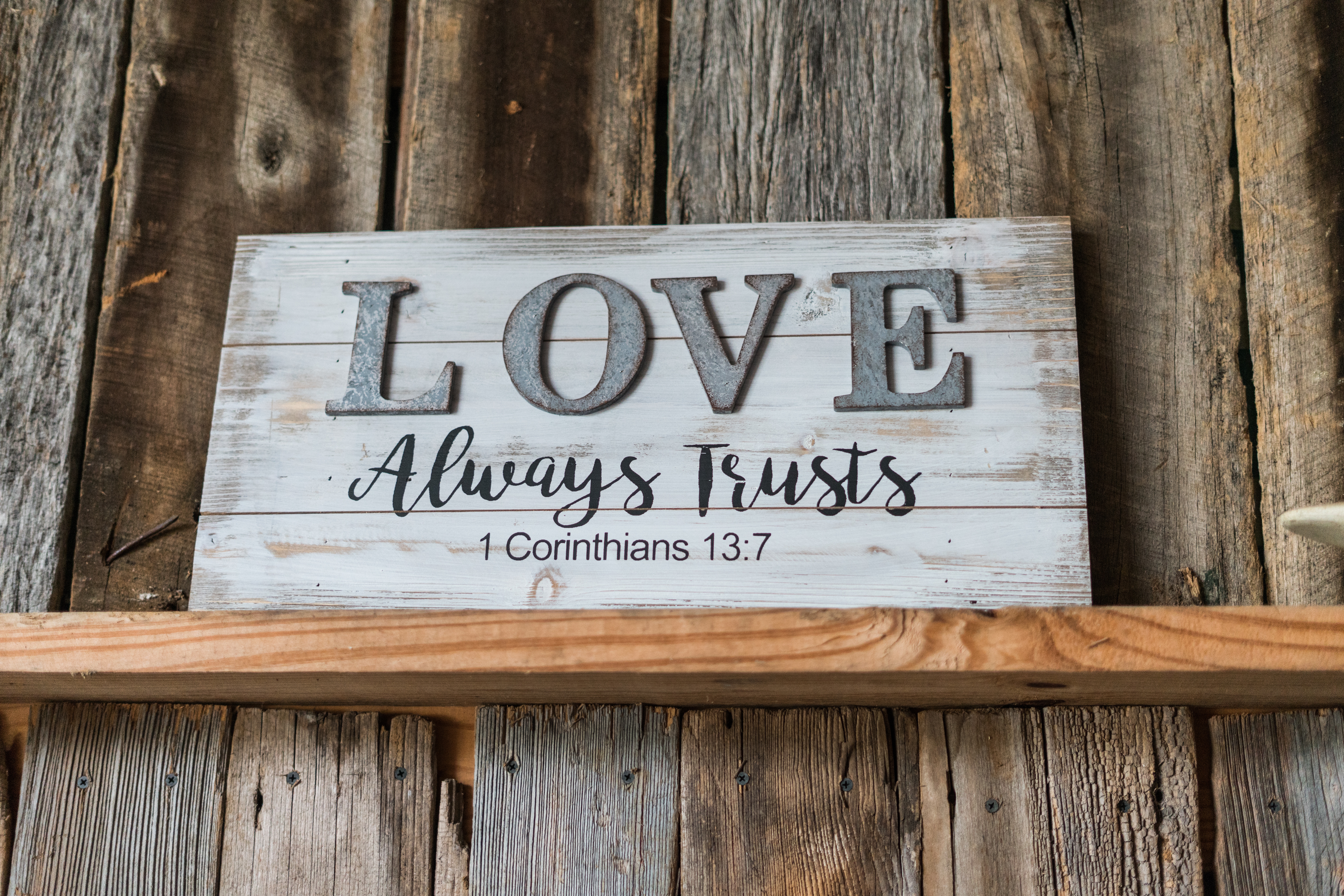 Rustic Wooden Wedding Sign with Love Quote HD Wallpaper