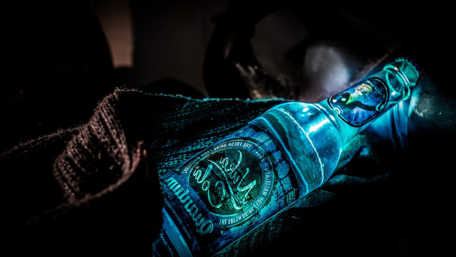 Nuka-Cola bottle from Fallout HD Wallpaper