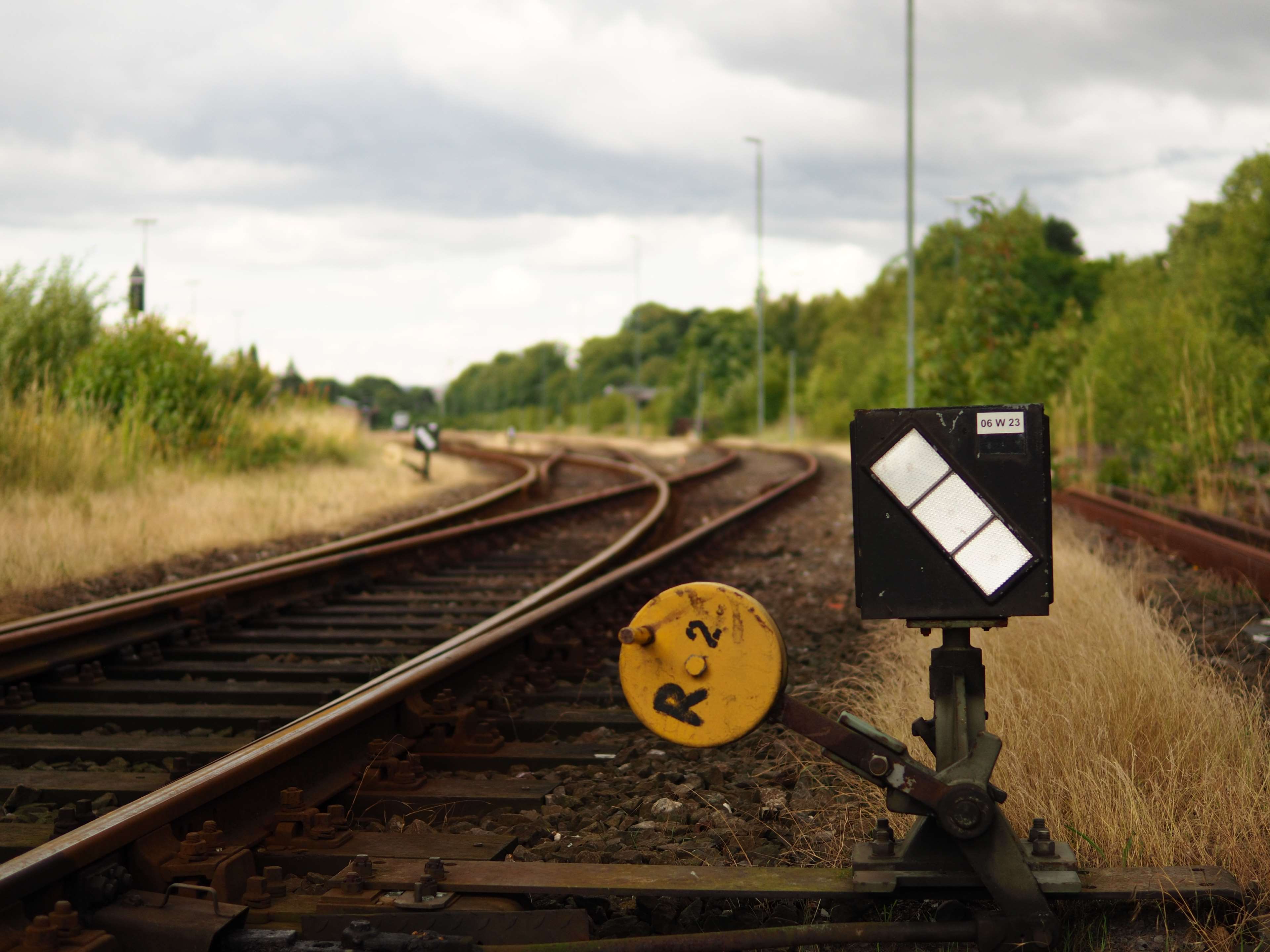 Railway tracks and switch HD Wallpaper