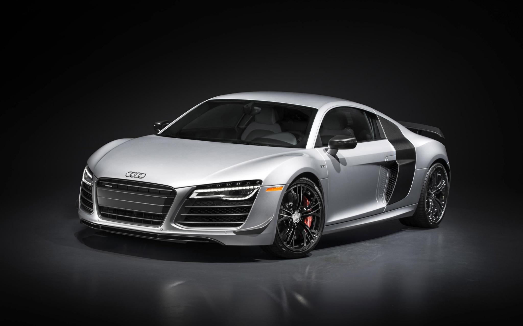 Silver Audi R8 V10 Coupe HD Wallpaper