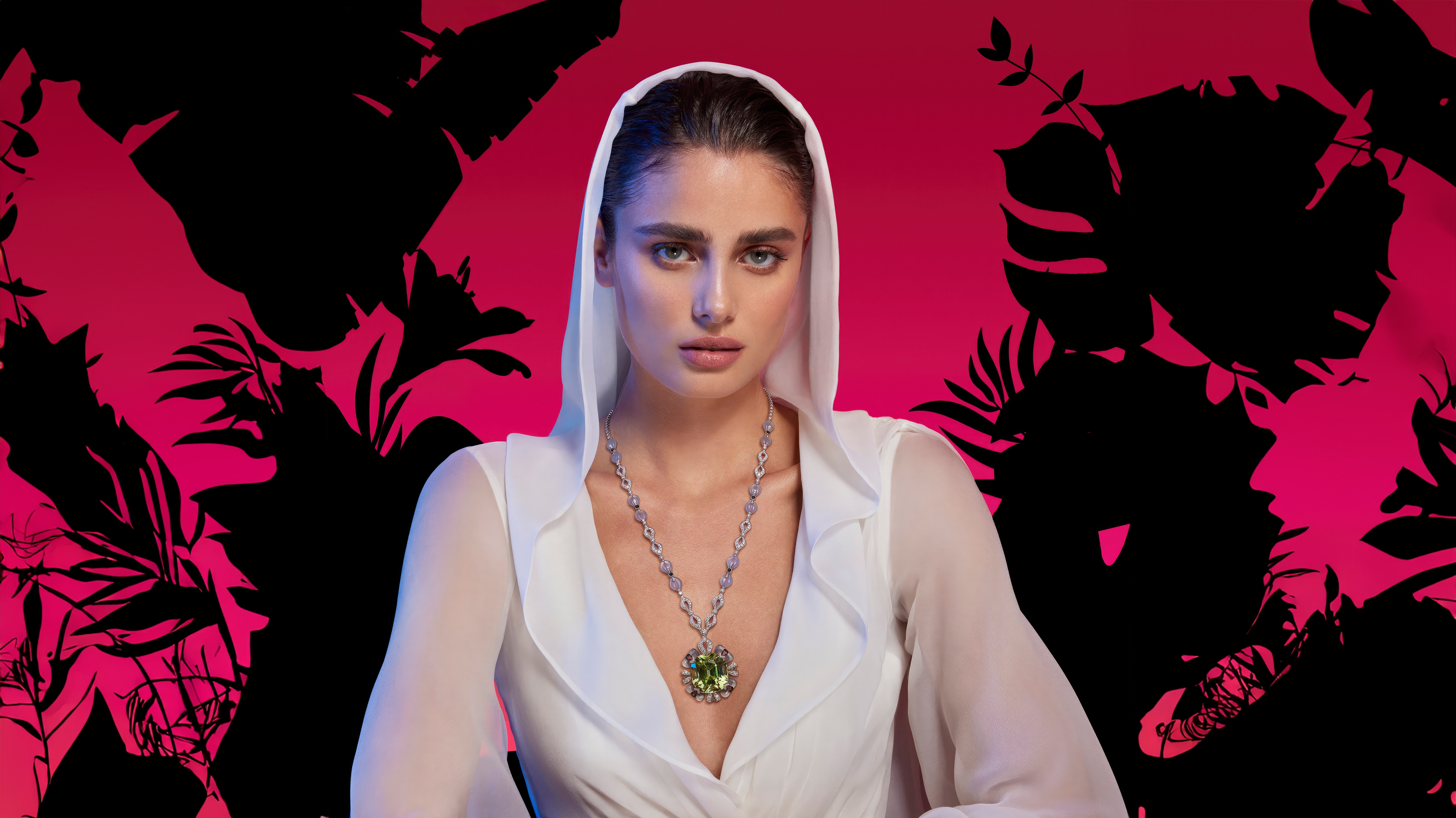 Taylor Hill in Mojeh 2023 HD Wallpaper