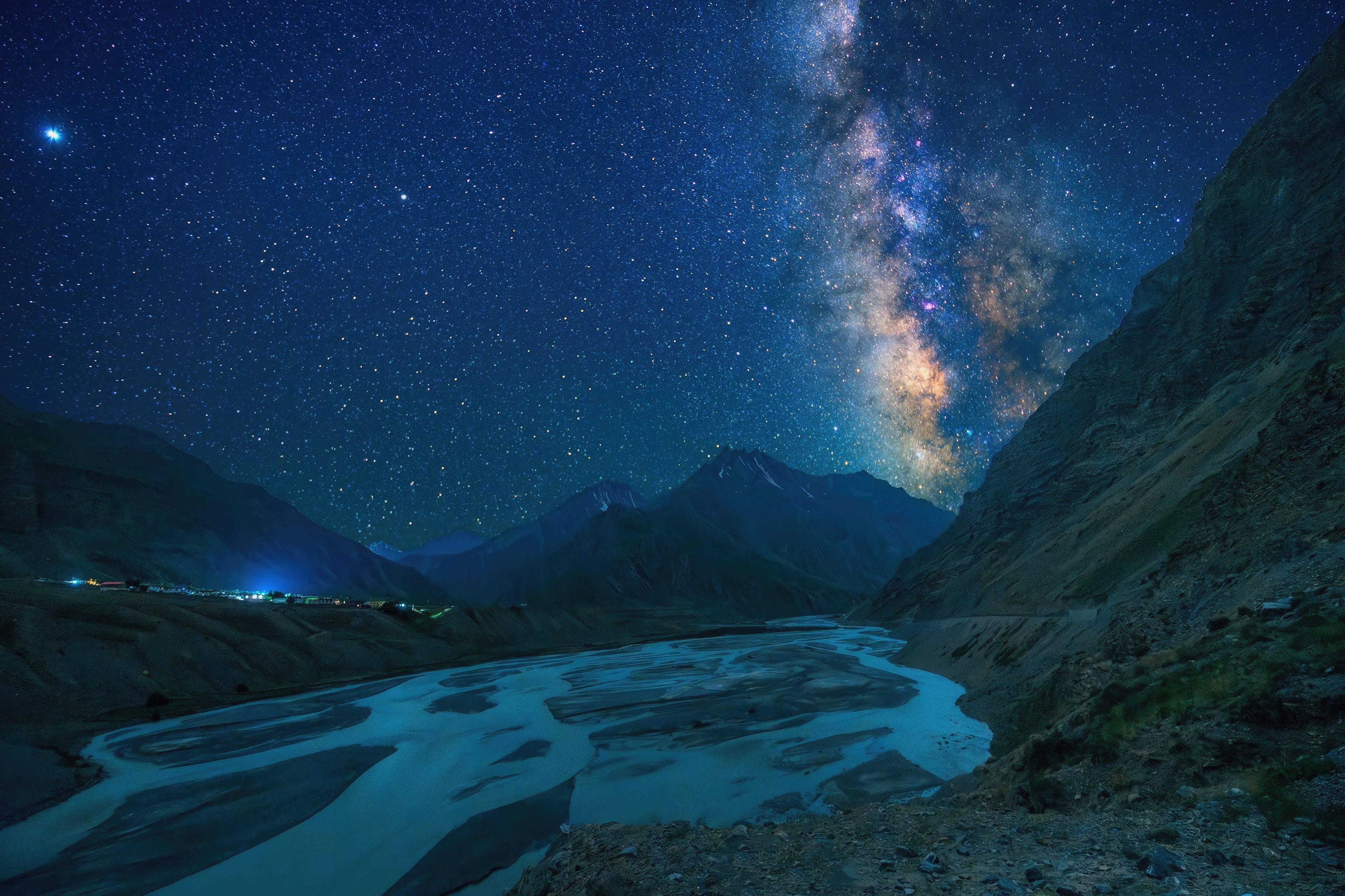 Milky Way over a river valley in the Himalayas HD Wallpaper
