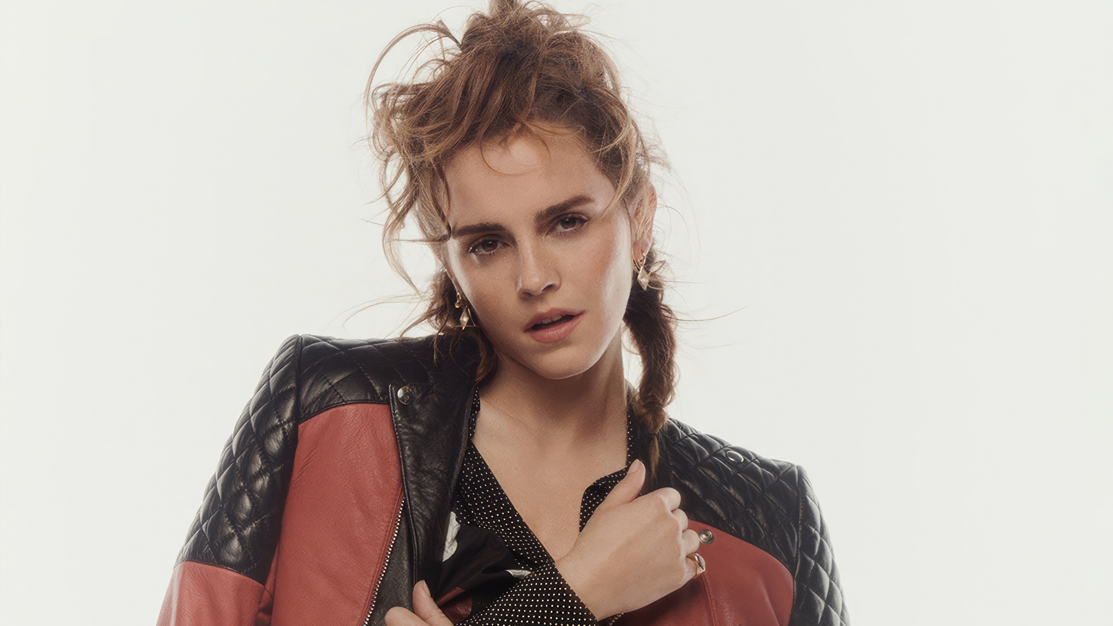 Emma Watson Vogue Uk 2024 HD Wallpaper