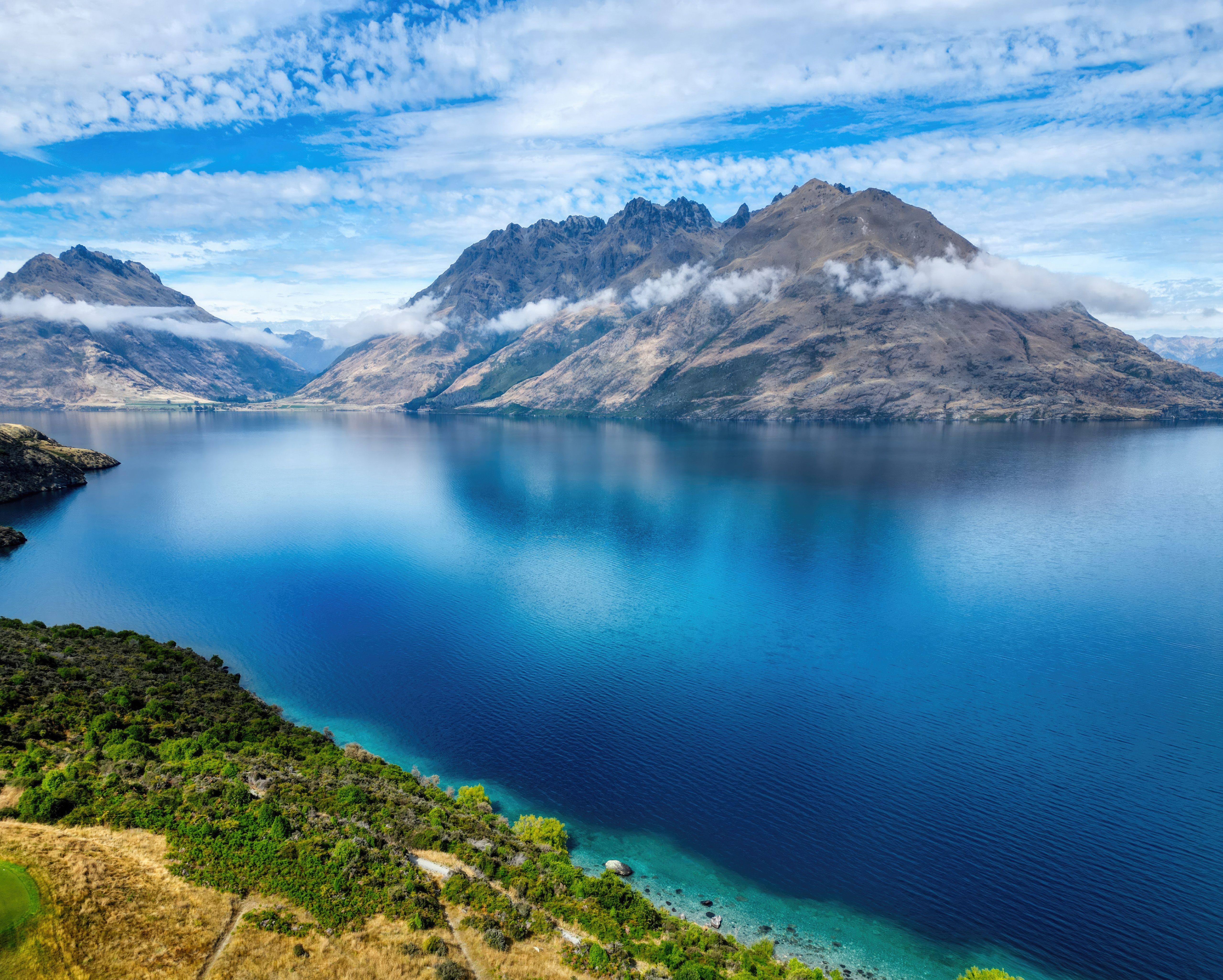 Mountain Lake and Clouds HD Wallpaper