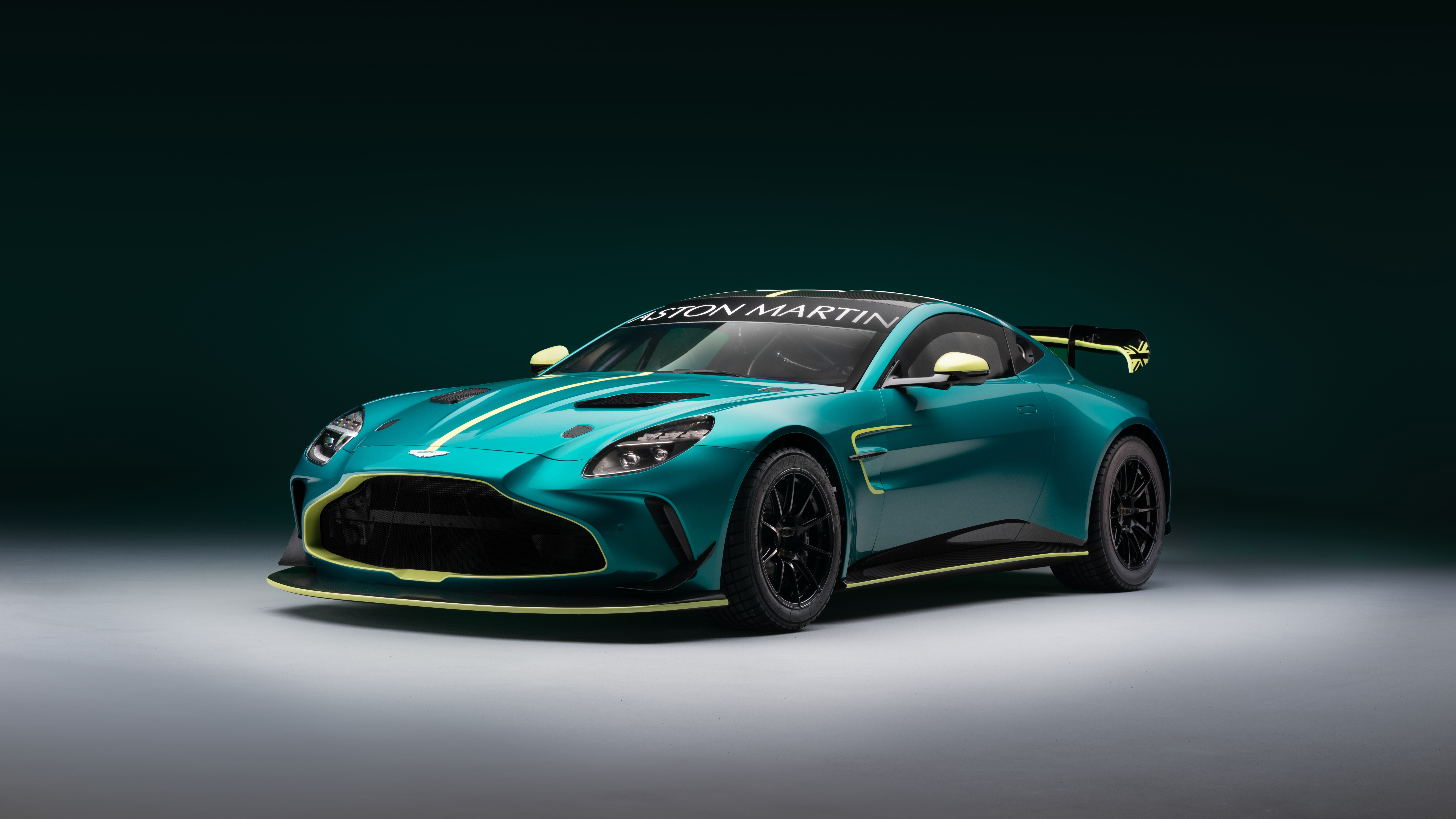 Aston Martin Vantage GT4 Race Car HD Wallpaper
