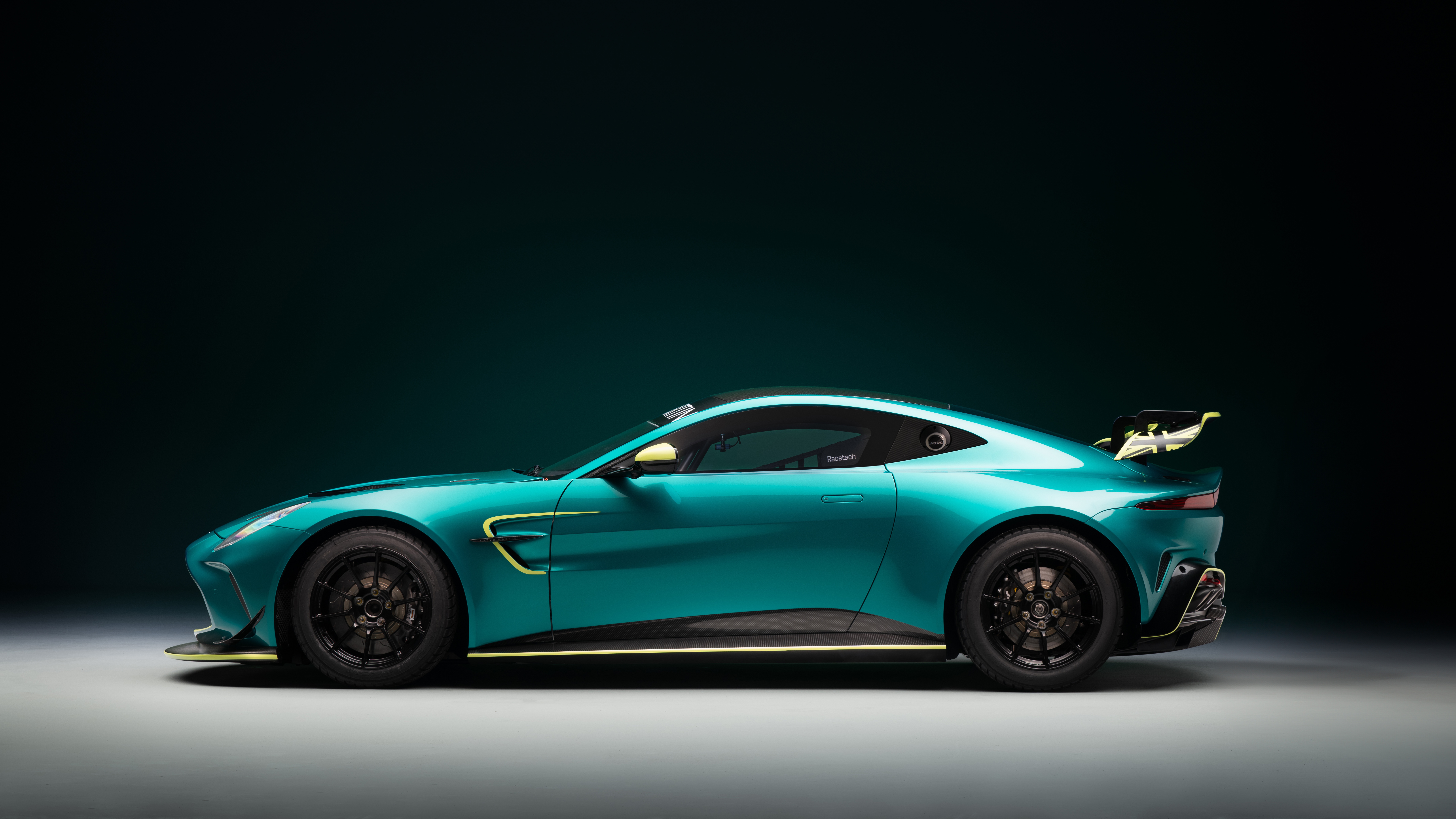 Aston Martin Vantage GT4 race car HD Wallpaper