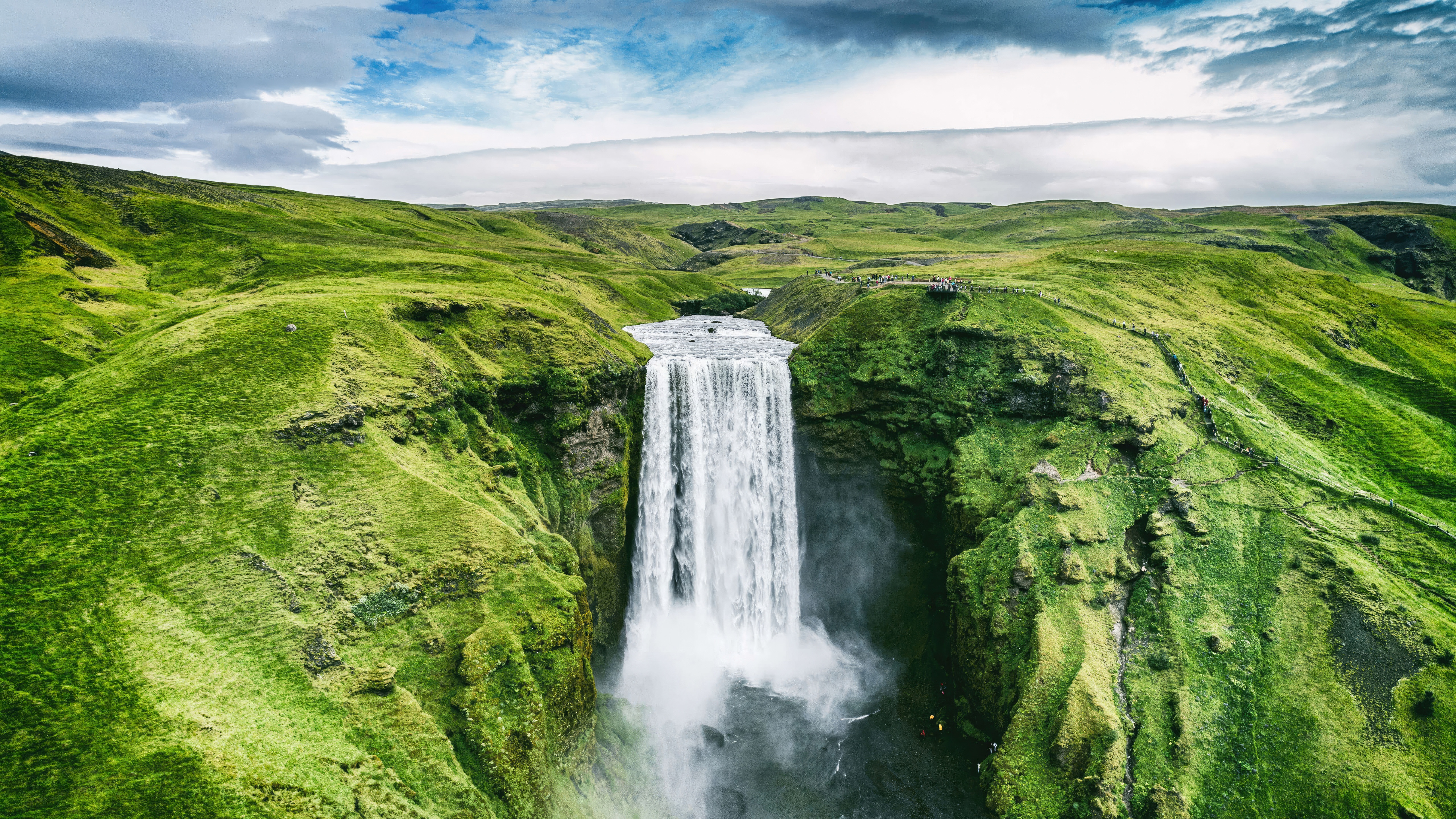 Skogafoss Waterfall in Iceland HD Wallpaper