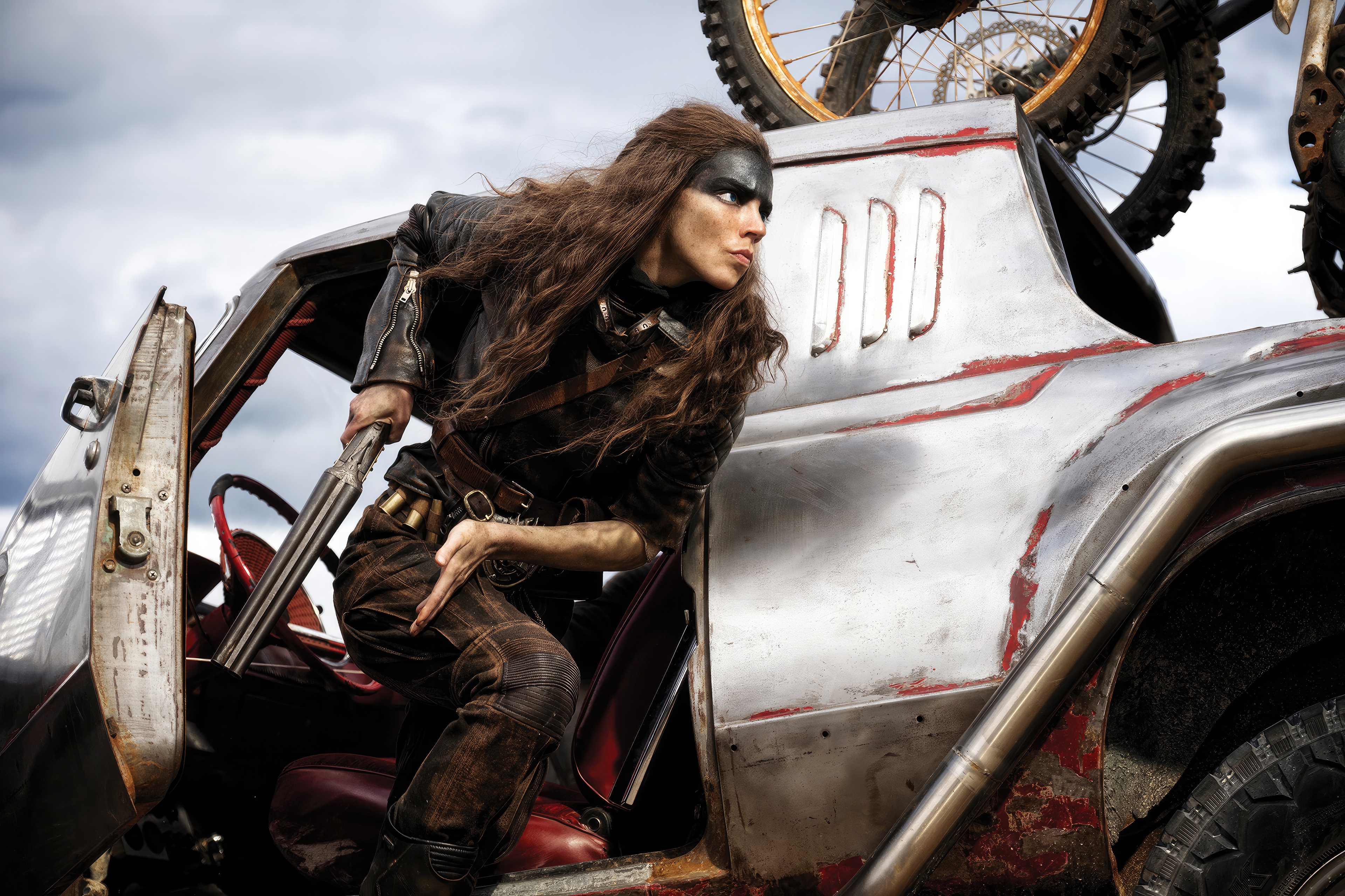Anya Taylor-Joy as Furiosa in Mad Max Saga HD Wallpaper