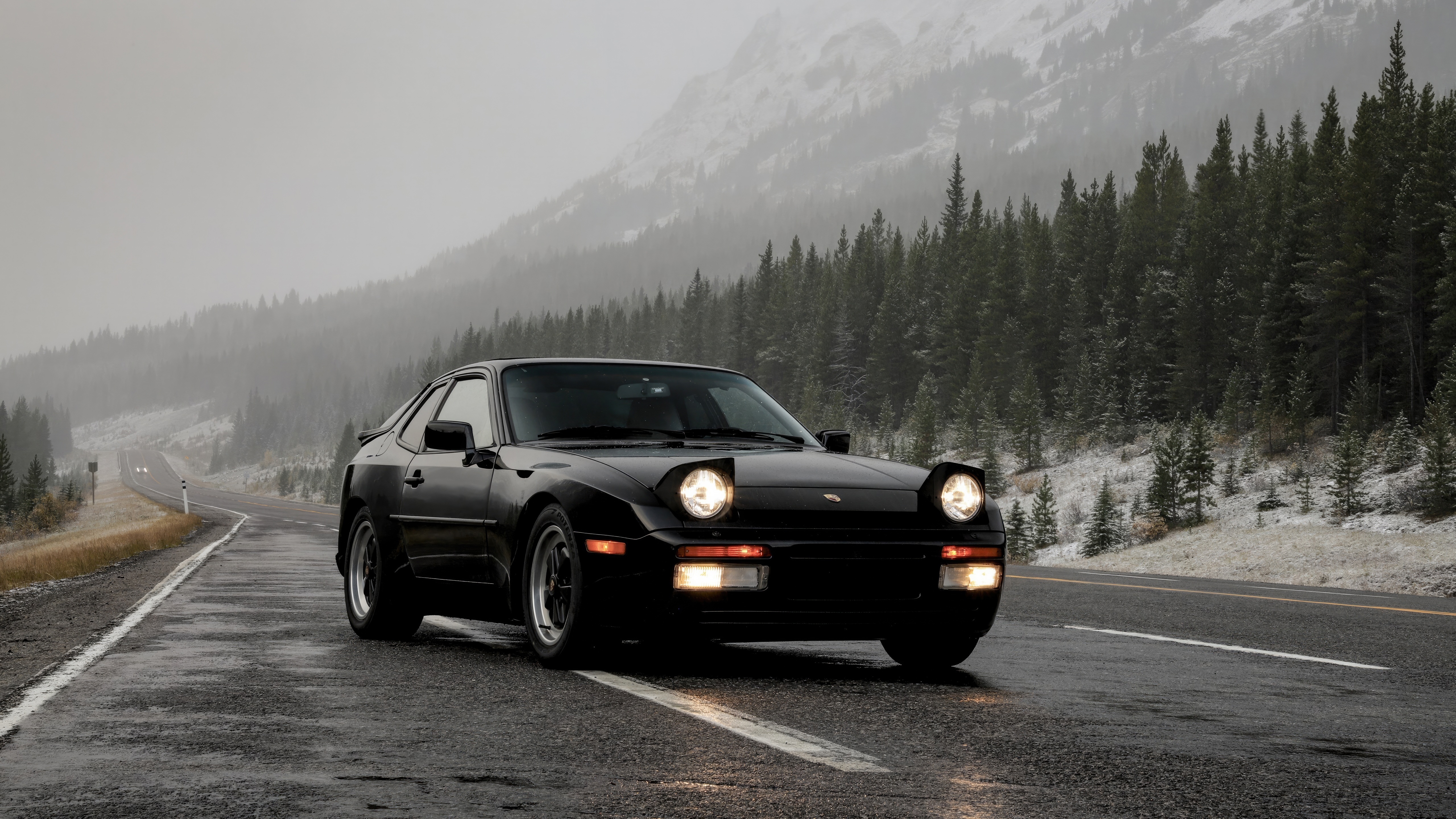 Black 1986 Porsche 944 Turbo on a wet road HD Wallpaper