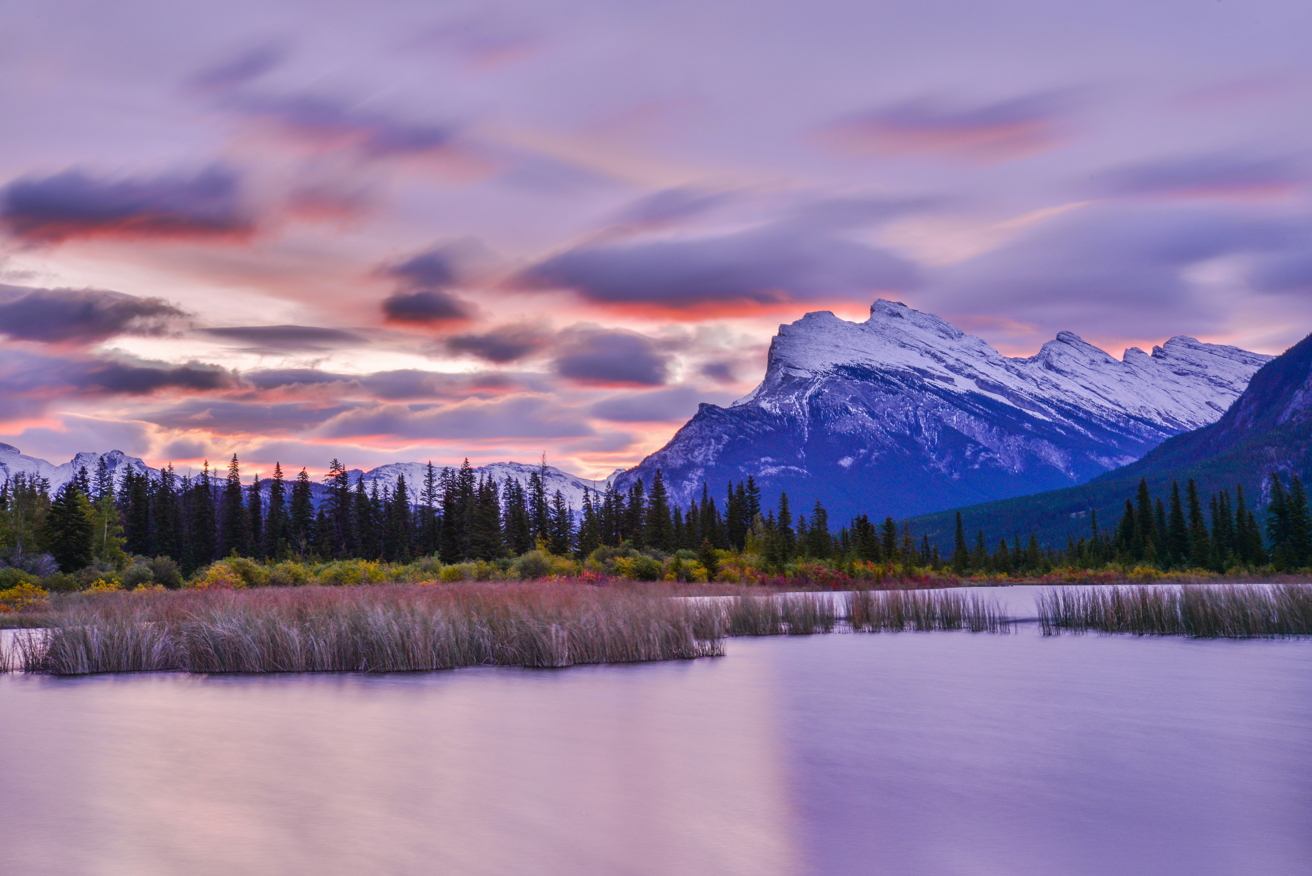 Vermilion Lakes Sunrise in Banff National Park HD Wallpaper