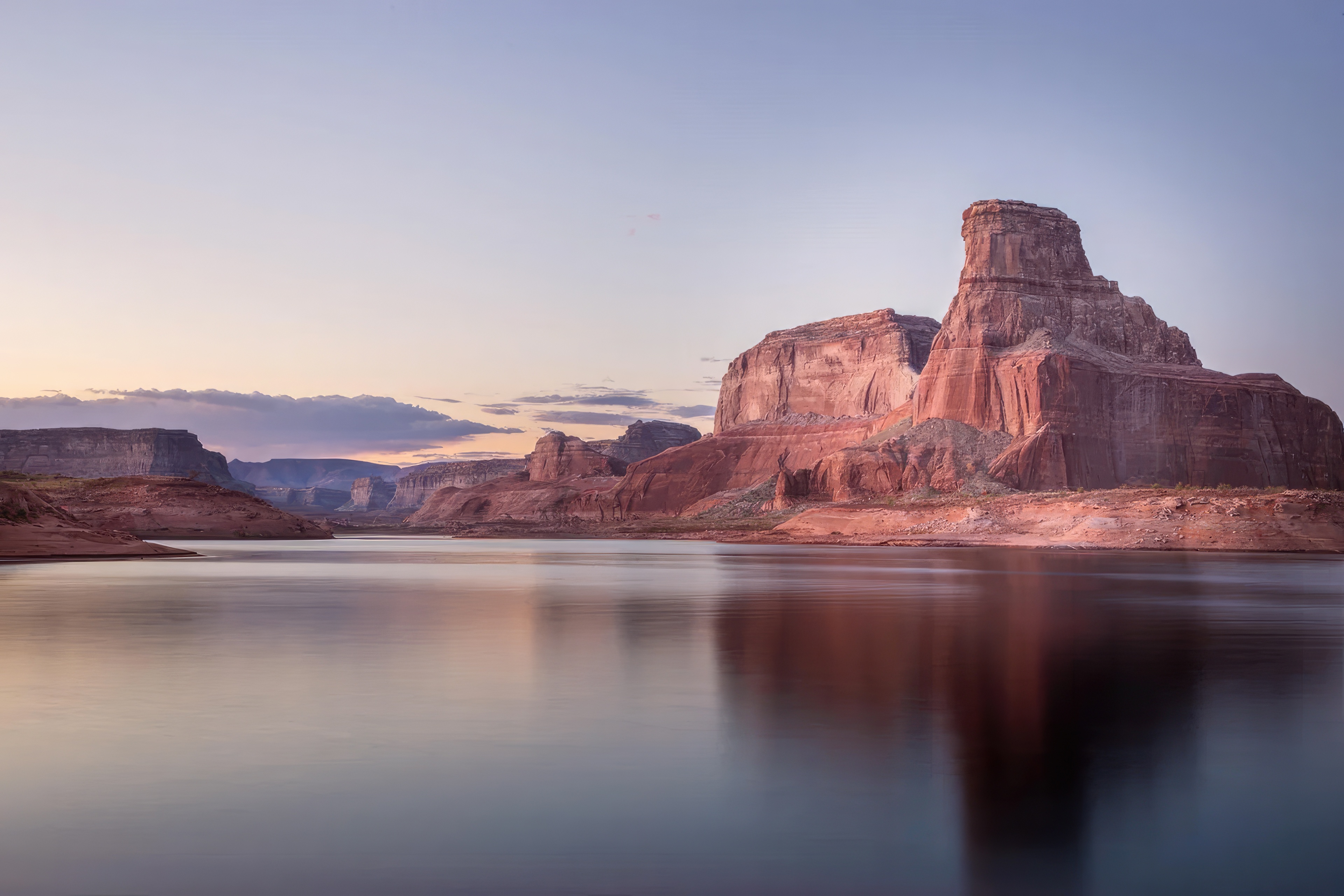 Gunsight Butte at Lake Powell during sunset HD Wallpaper