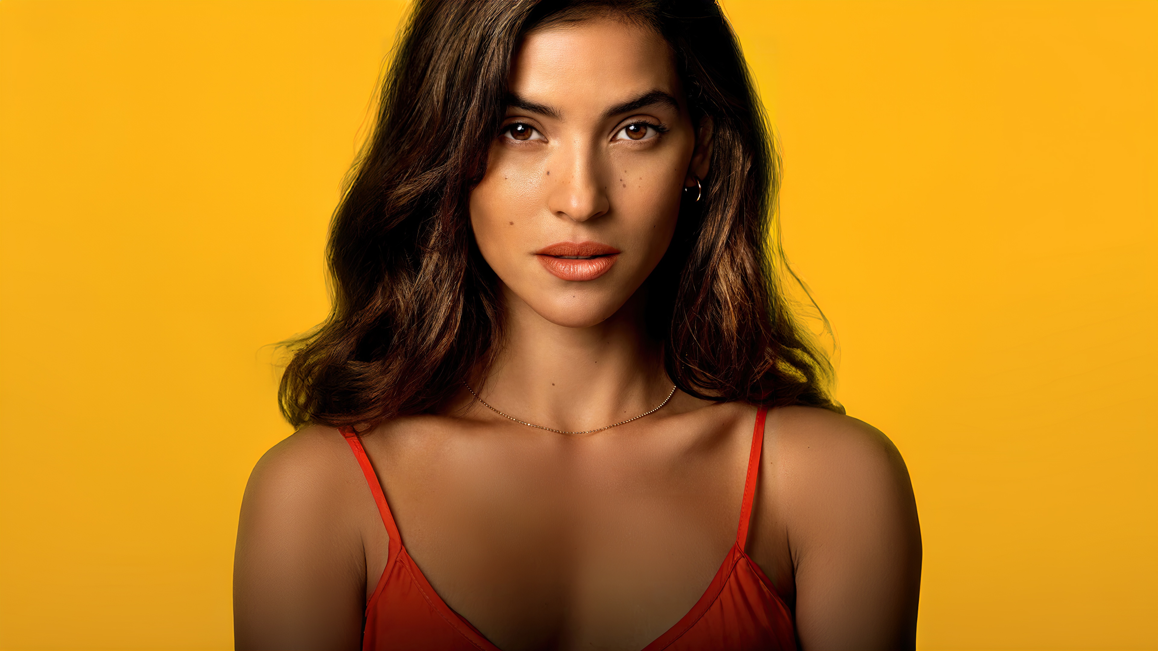 Adria Arjona In Hit Man Movie HD Wallpaper