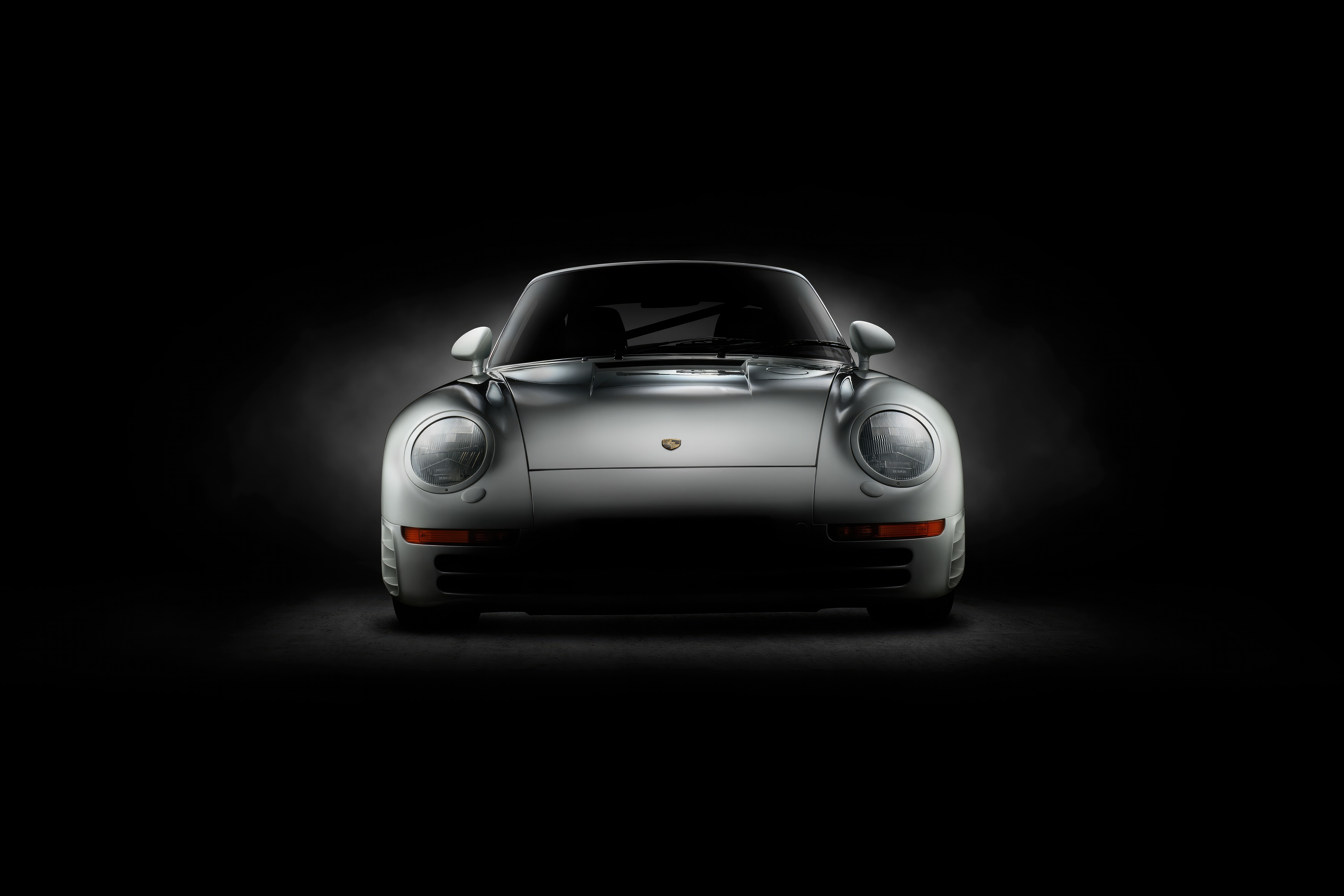 Front view of a silver Porsche 959 HD Wallpaper