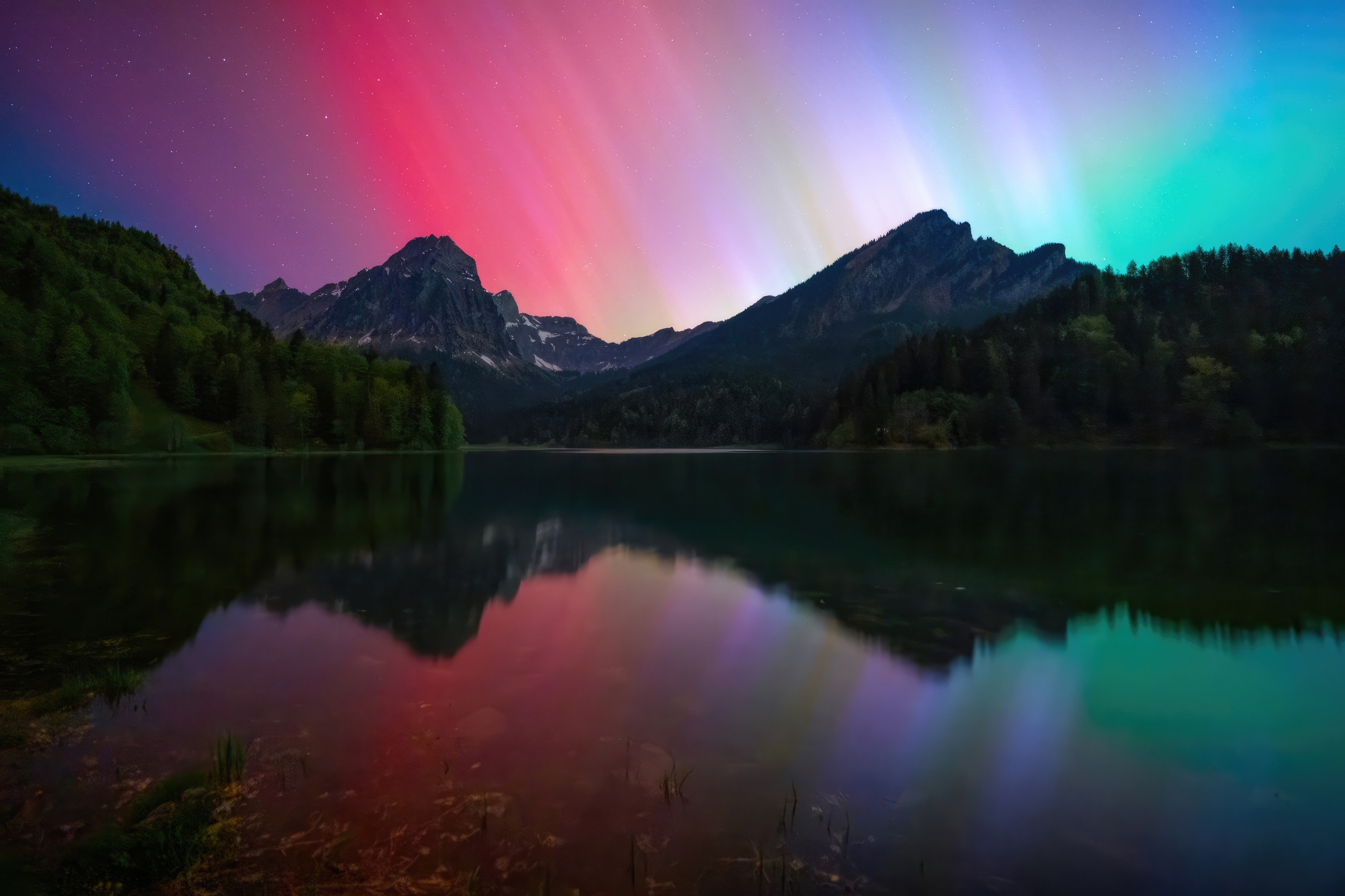 Swiss Northern Lights Over Mountains and Lake HD Wallpaper