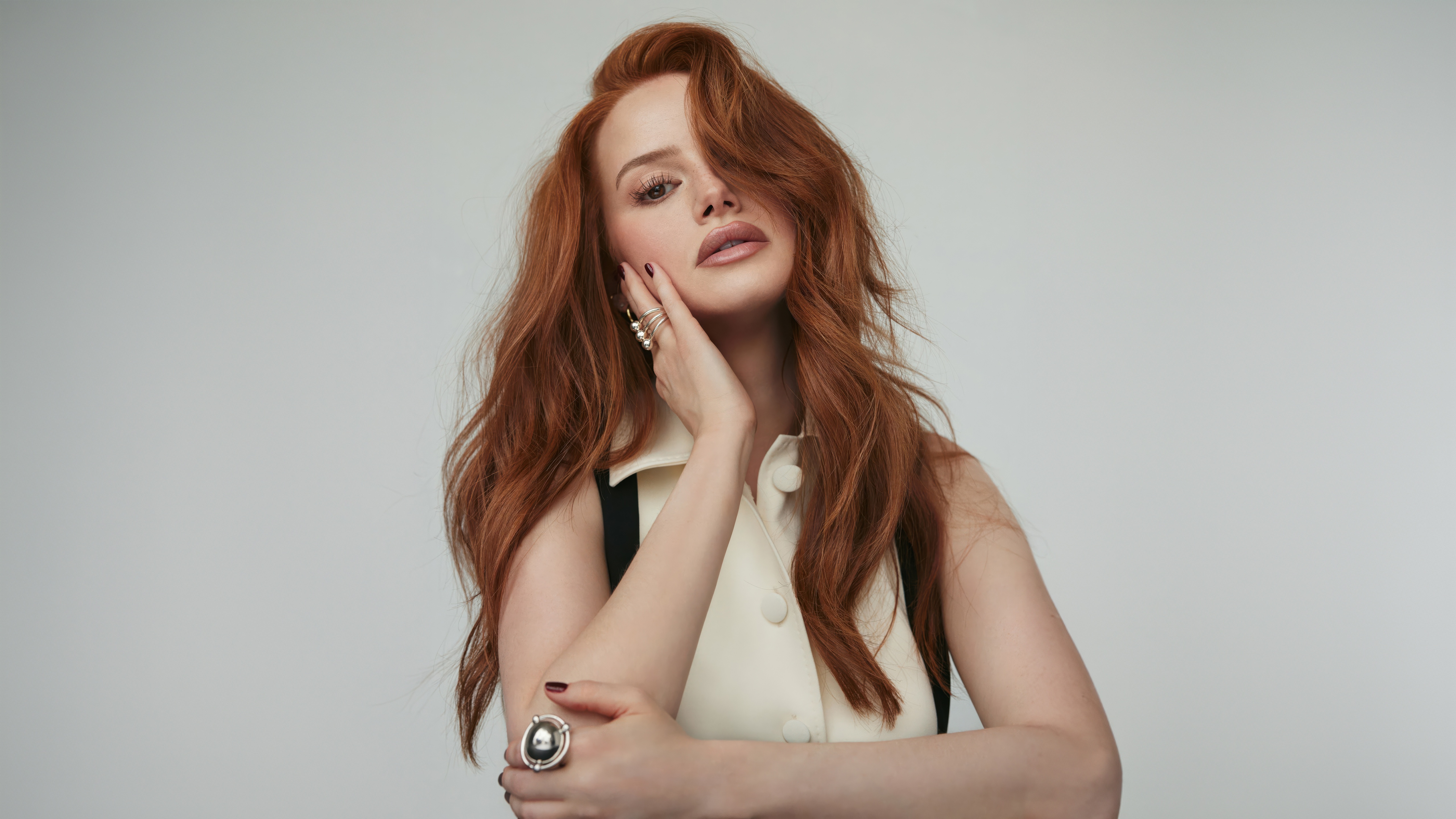 Madelaine Petsch for Hunger Magazine HD Wallpaper