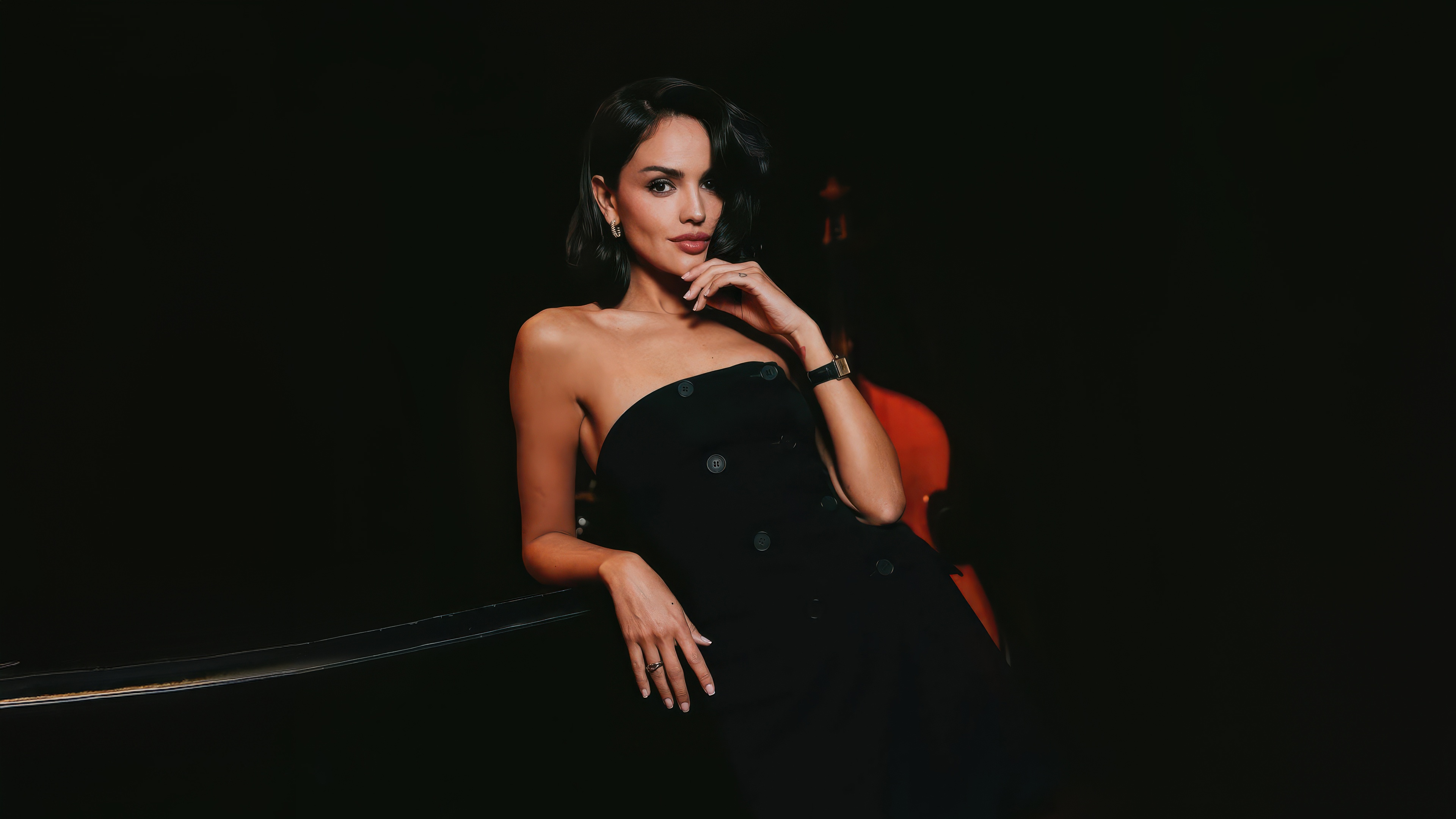 Eiza Gonzalez in a black strapless dress HD Wallpaper