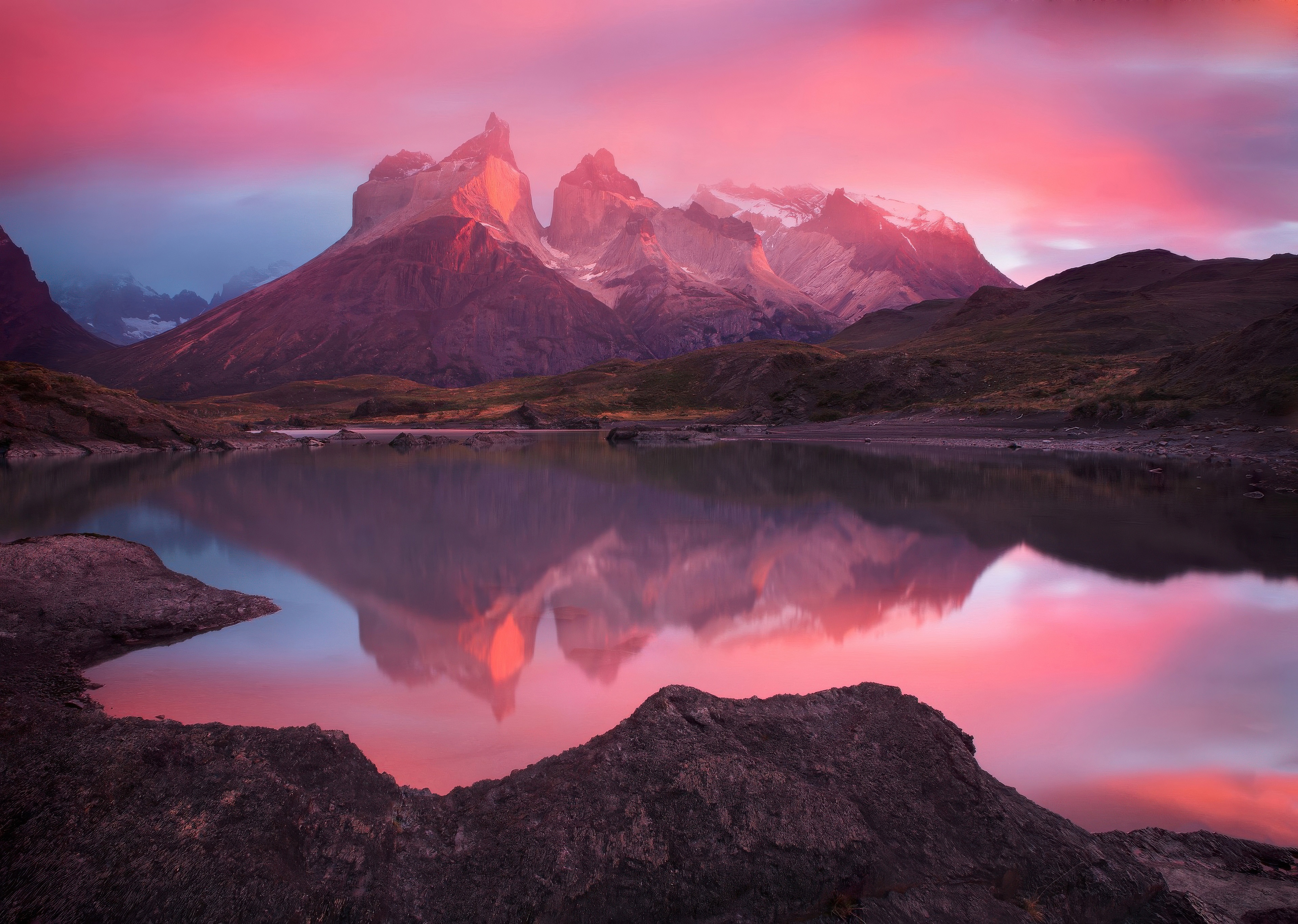 Torres del Paine National Park at sunrise HD Wallpaper