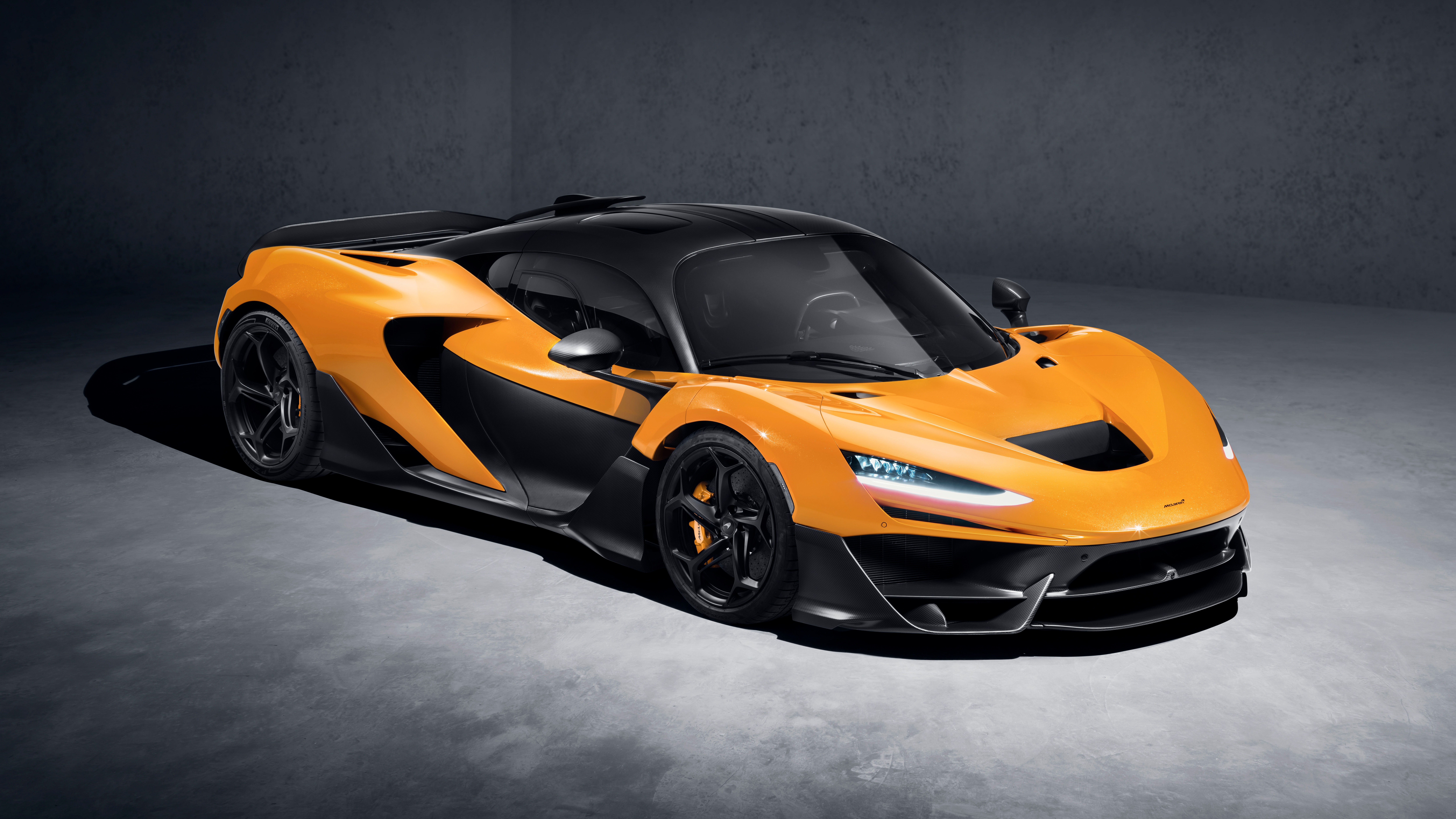 McLaren Elva Hypercar in Orange and Black HD Wallpaper