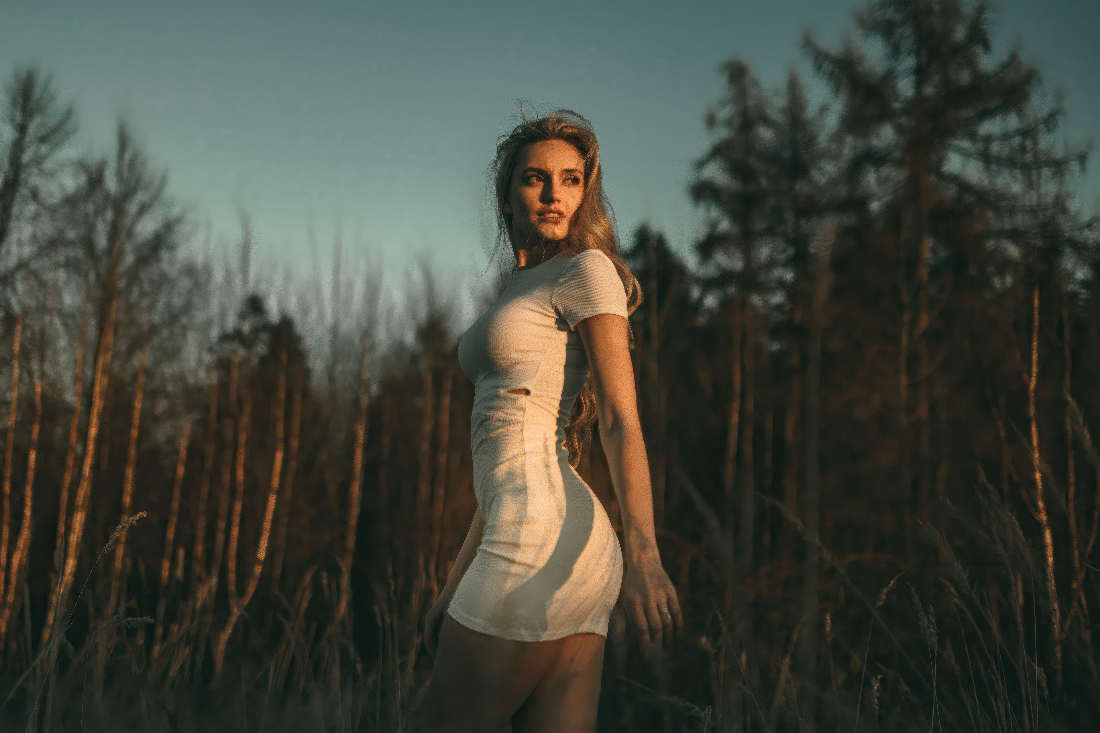 Woman with golden hair in a white dress HD Wallpaper