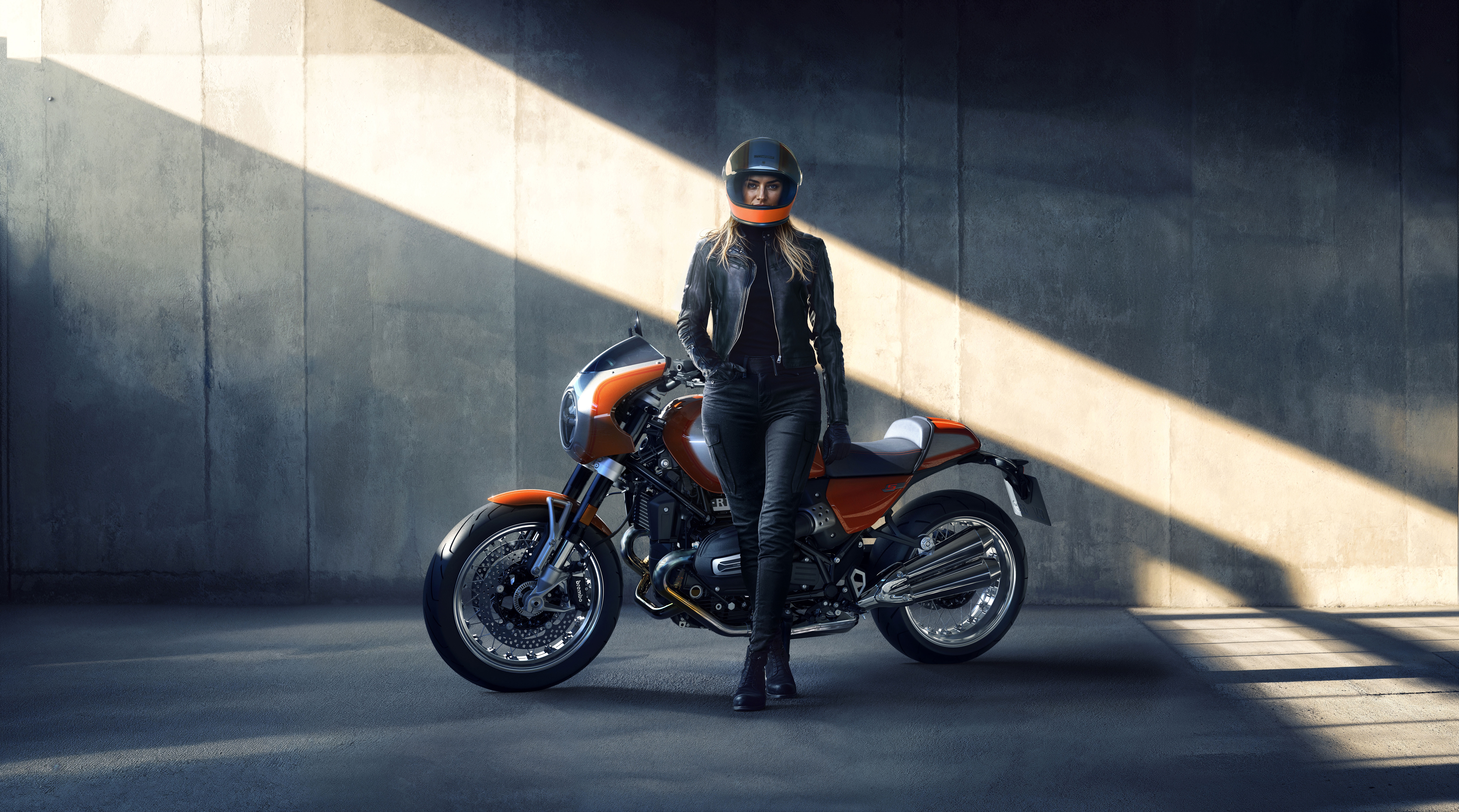 Woman in leather jacket with BMW R 12 S motorcycle HD Wallpaper