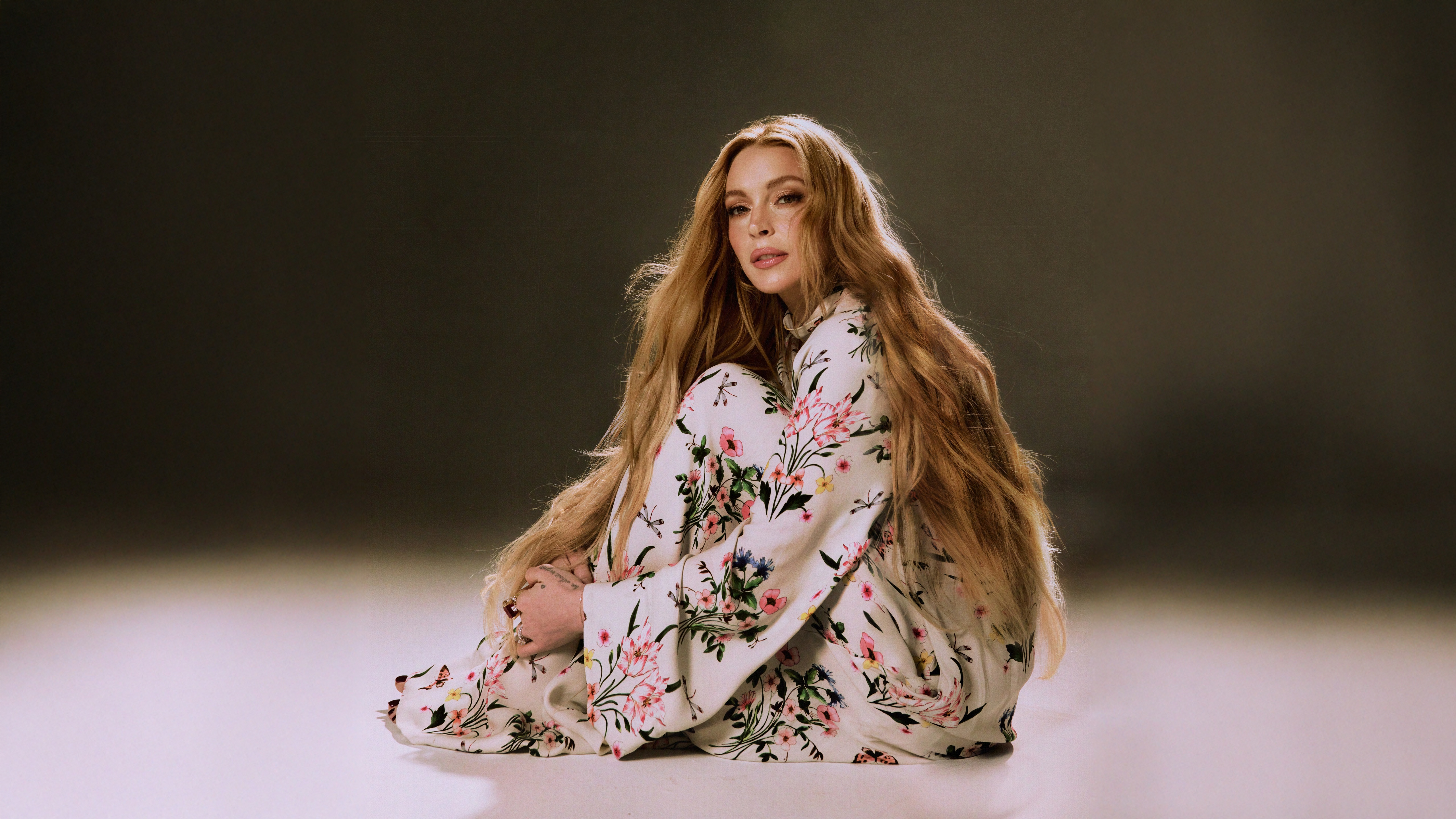 Lindsay Lohan For Alexa New York 2024 HD Wallpaper