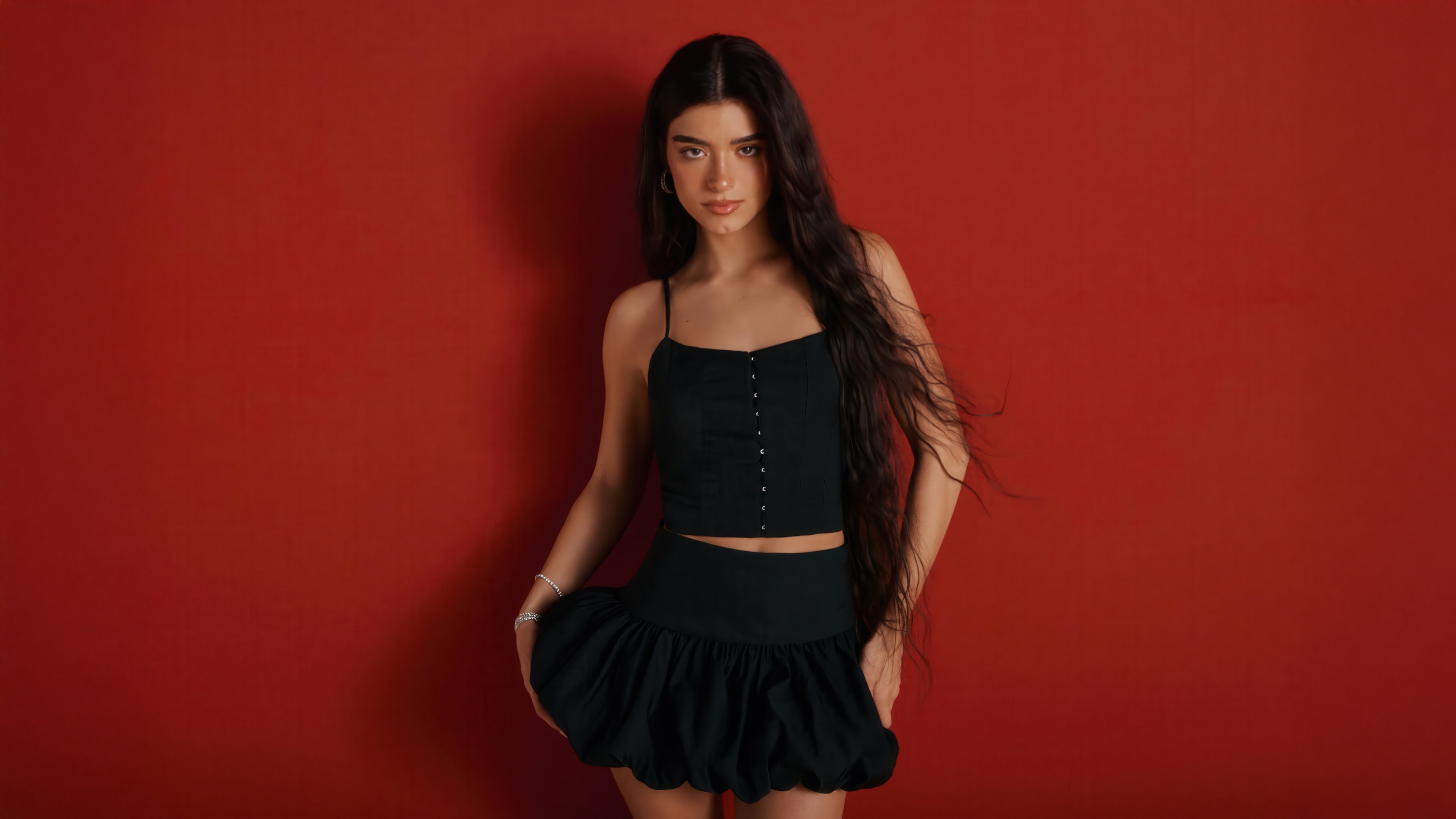 Dixie D Amelio for Pull & Bear HD Wallpaper