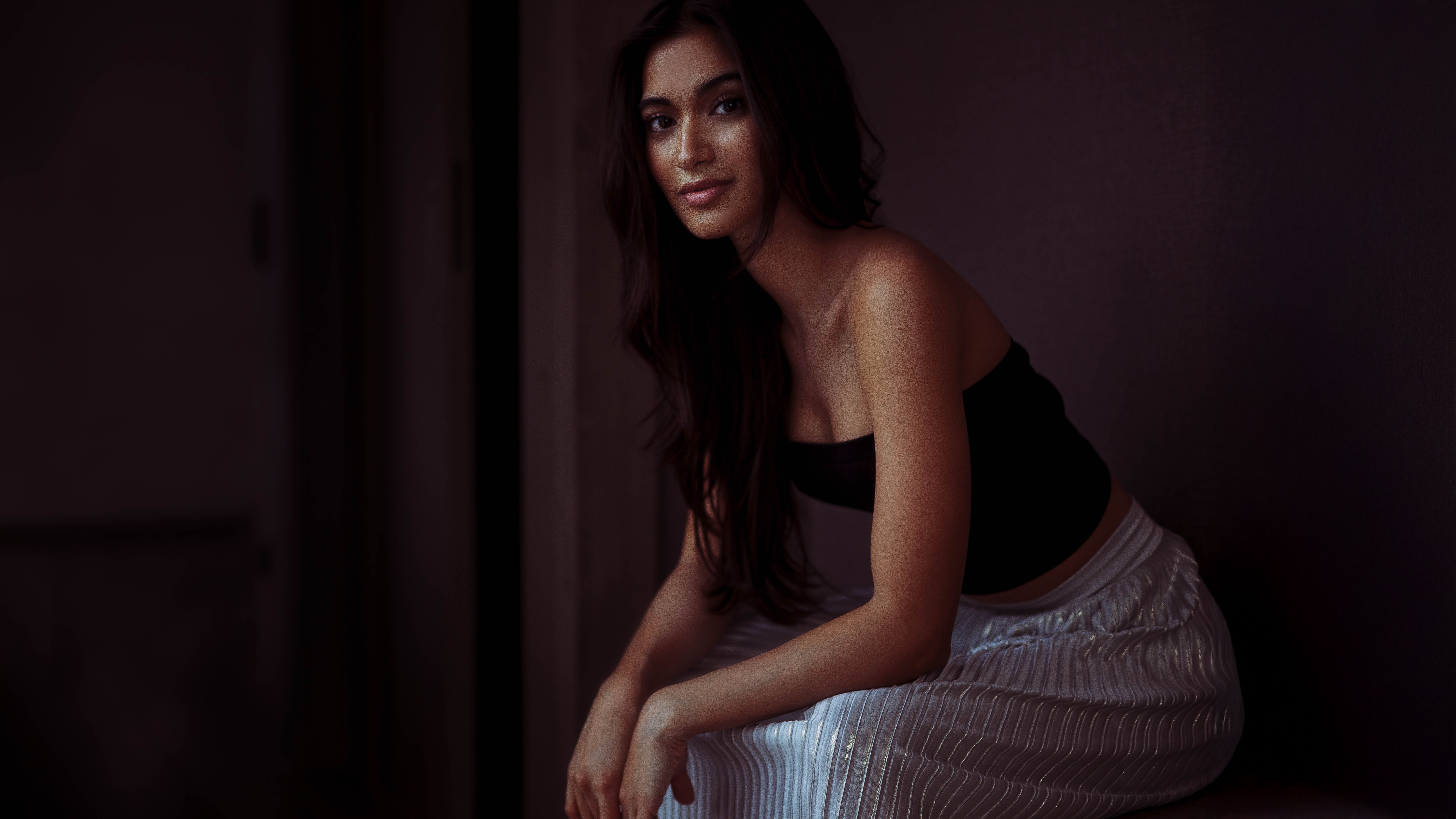 Girl In Black Looking At You HD Wallpaper