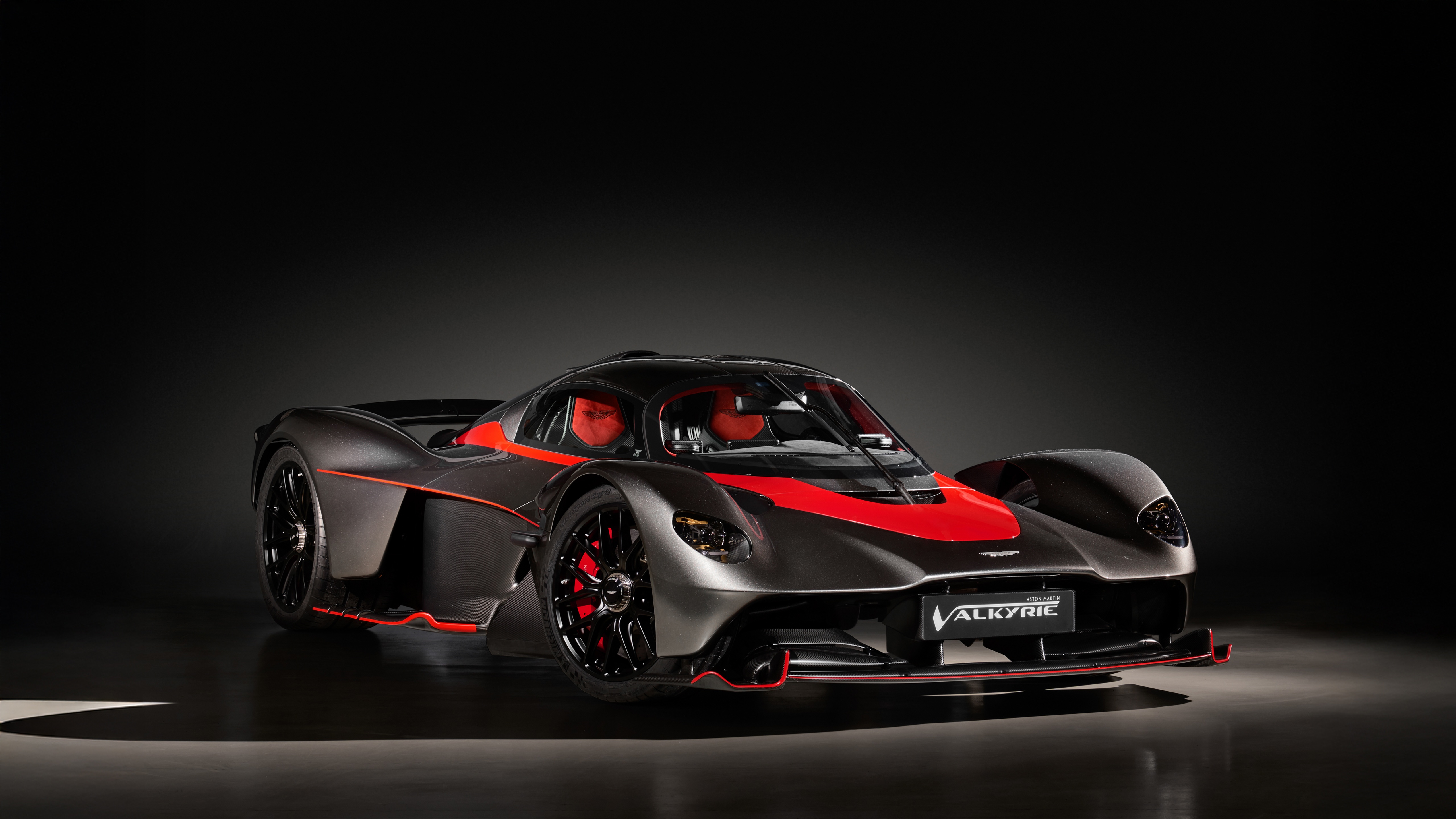 Aston Martin Valkyrie 2025 HD Wallpaper