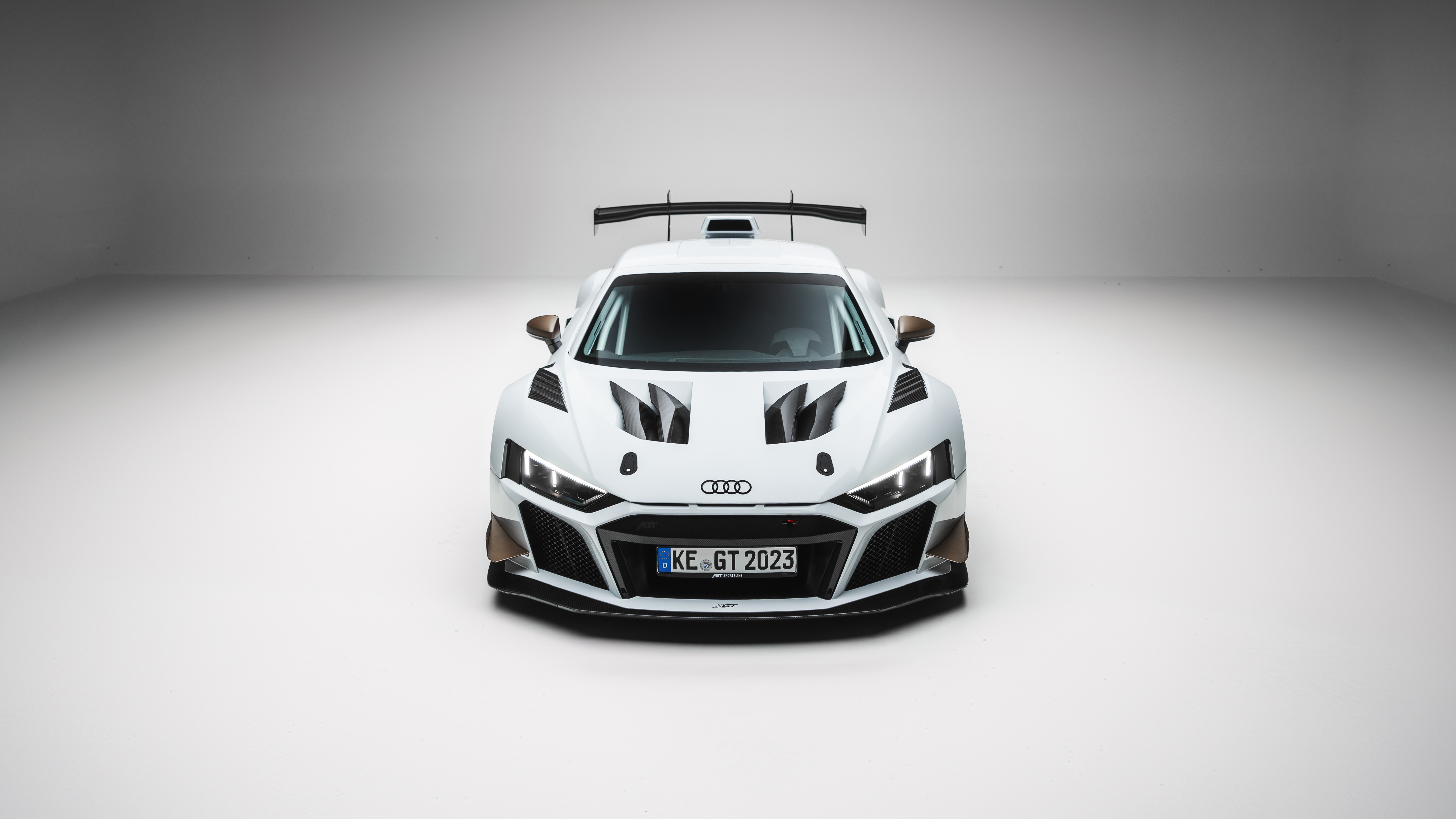 Audi R8 LMS GT2 race car HD Wallpaper