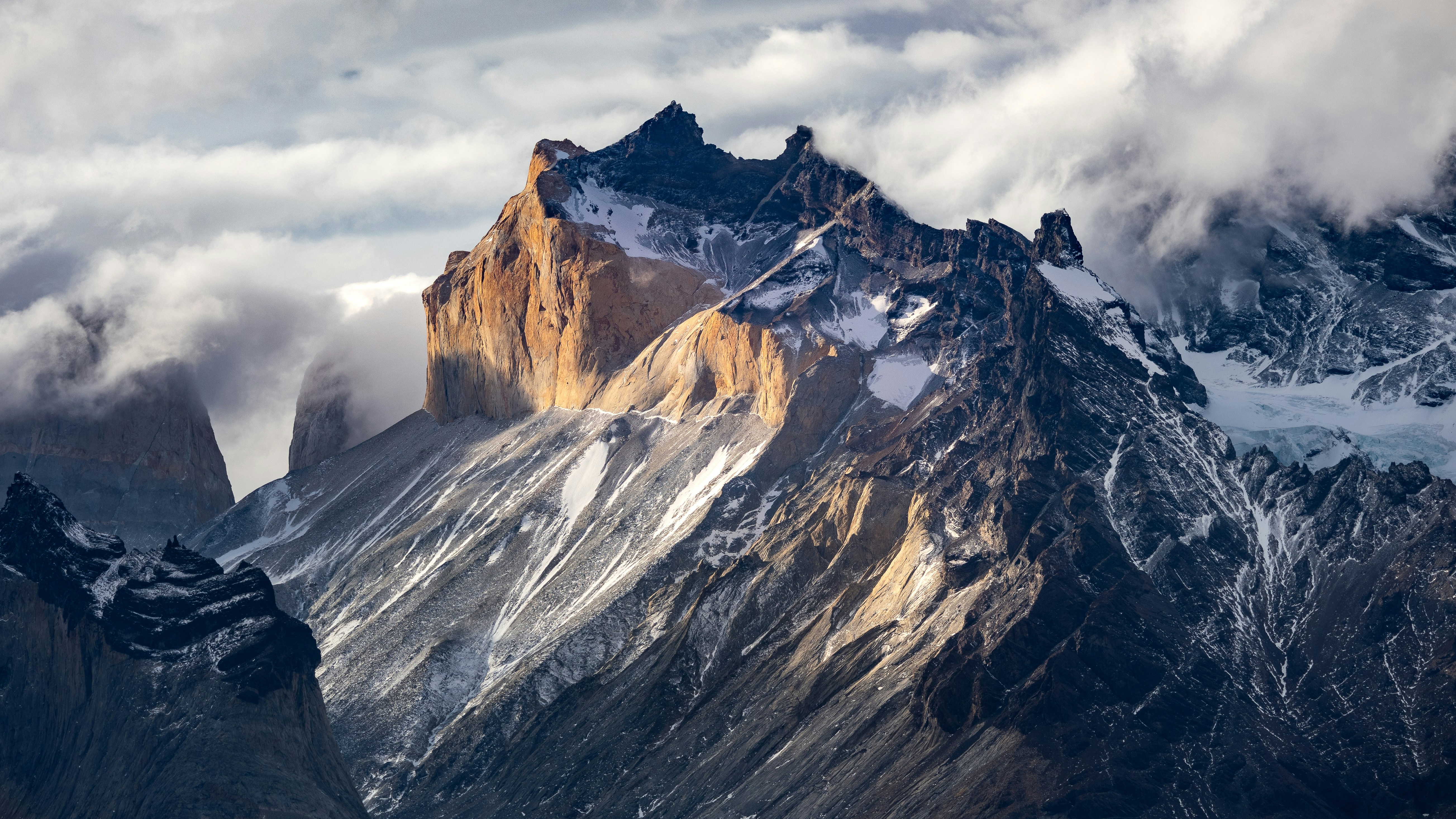Torres Del Paine National Park in Chile HD Wallpaper