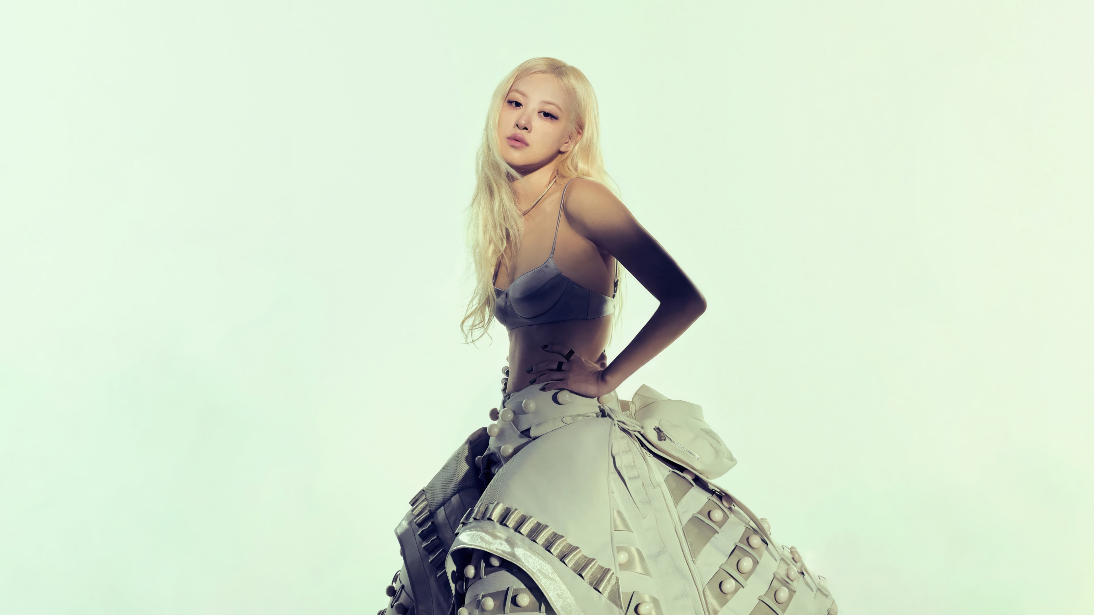 Rose from BLACKPINK in a unique outfit HD Wallpaper