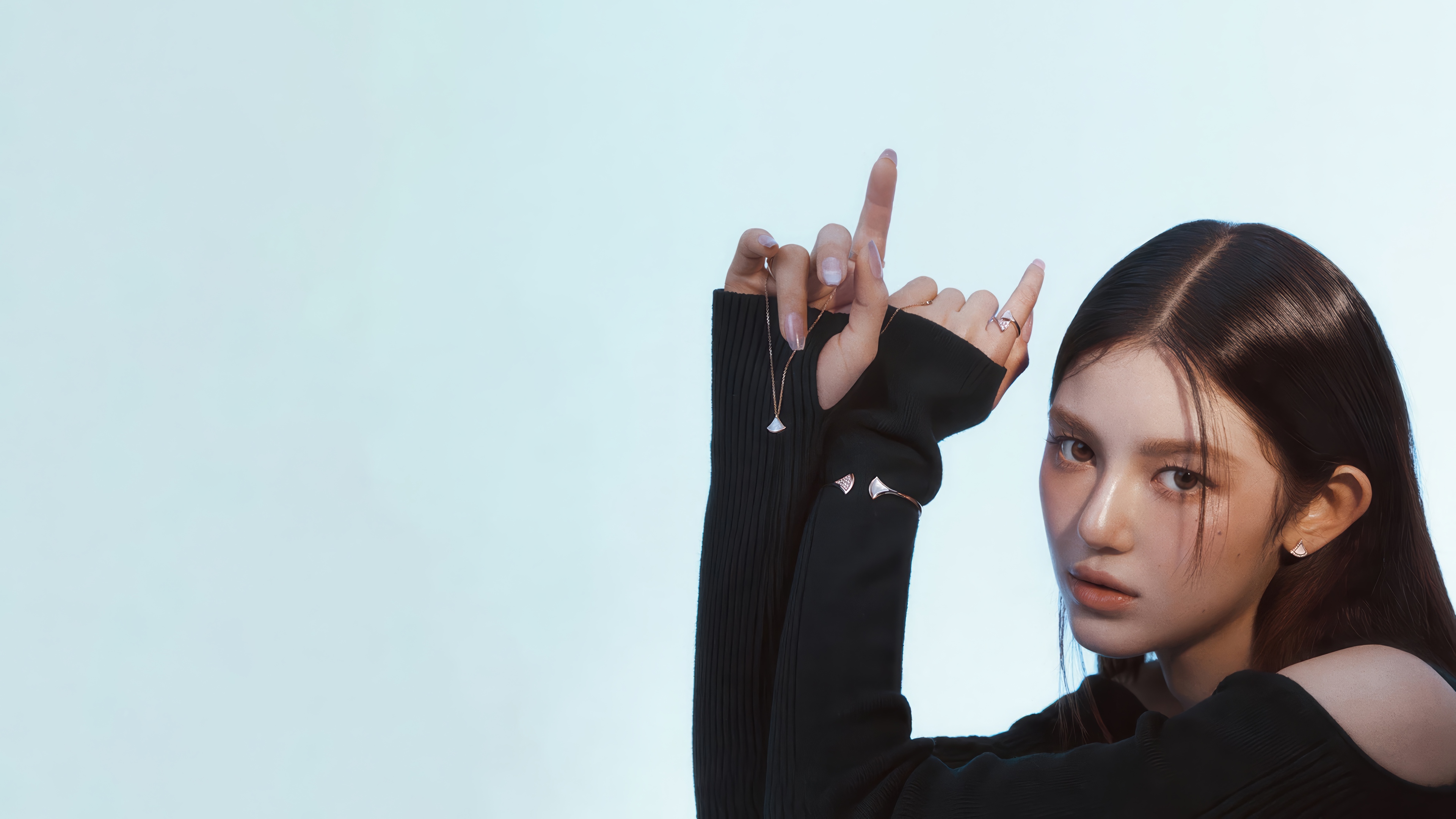 Danielle from NewJeans in 4K HD Wallpaper
